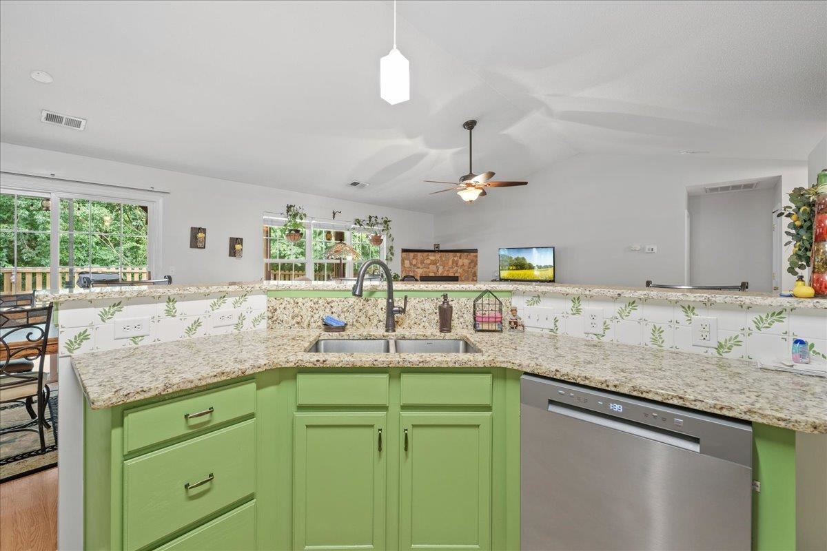 658 Timber Walk Drive