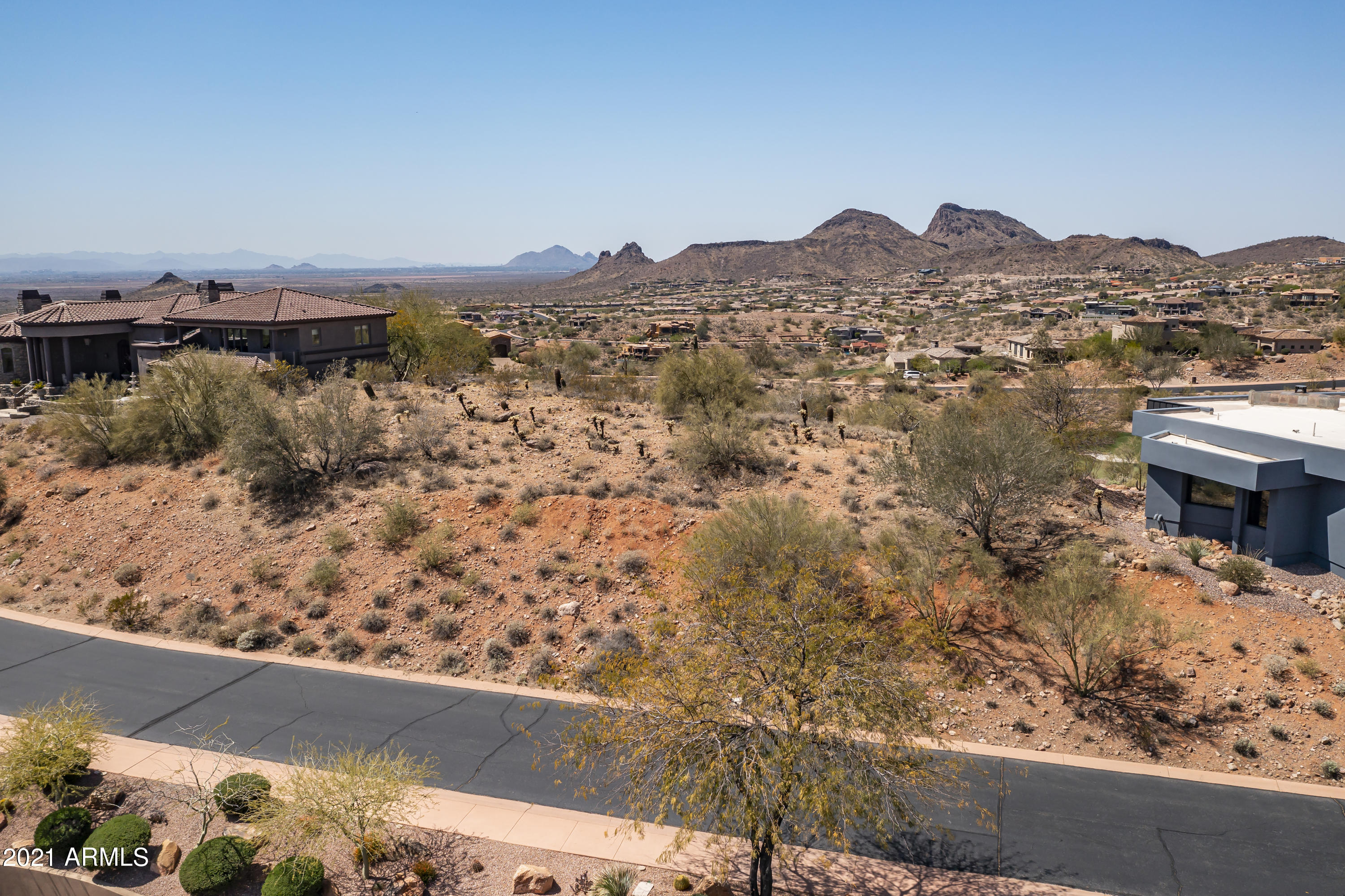 9604 N Four Peaks Way --