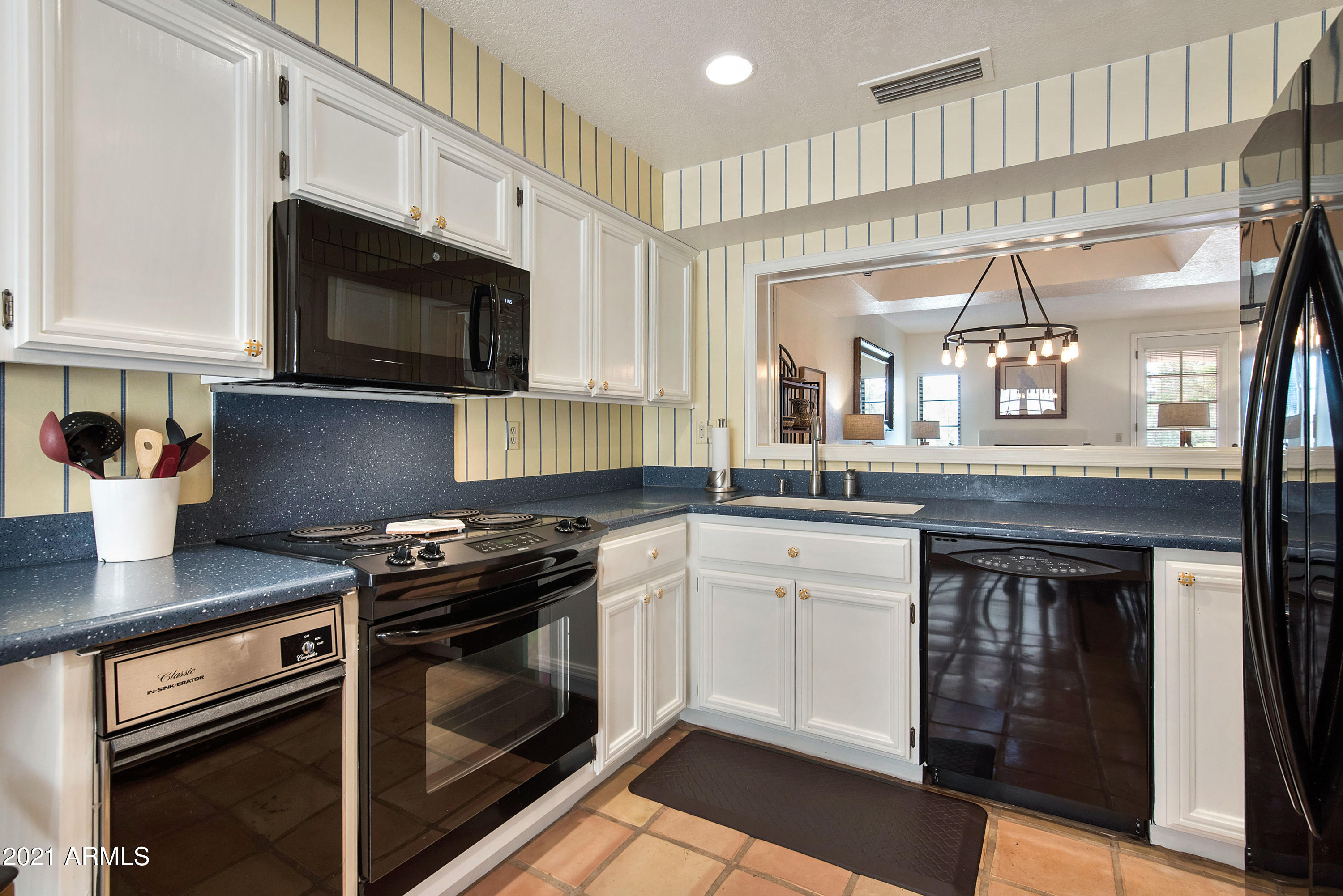 6123 N 28TH Place