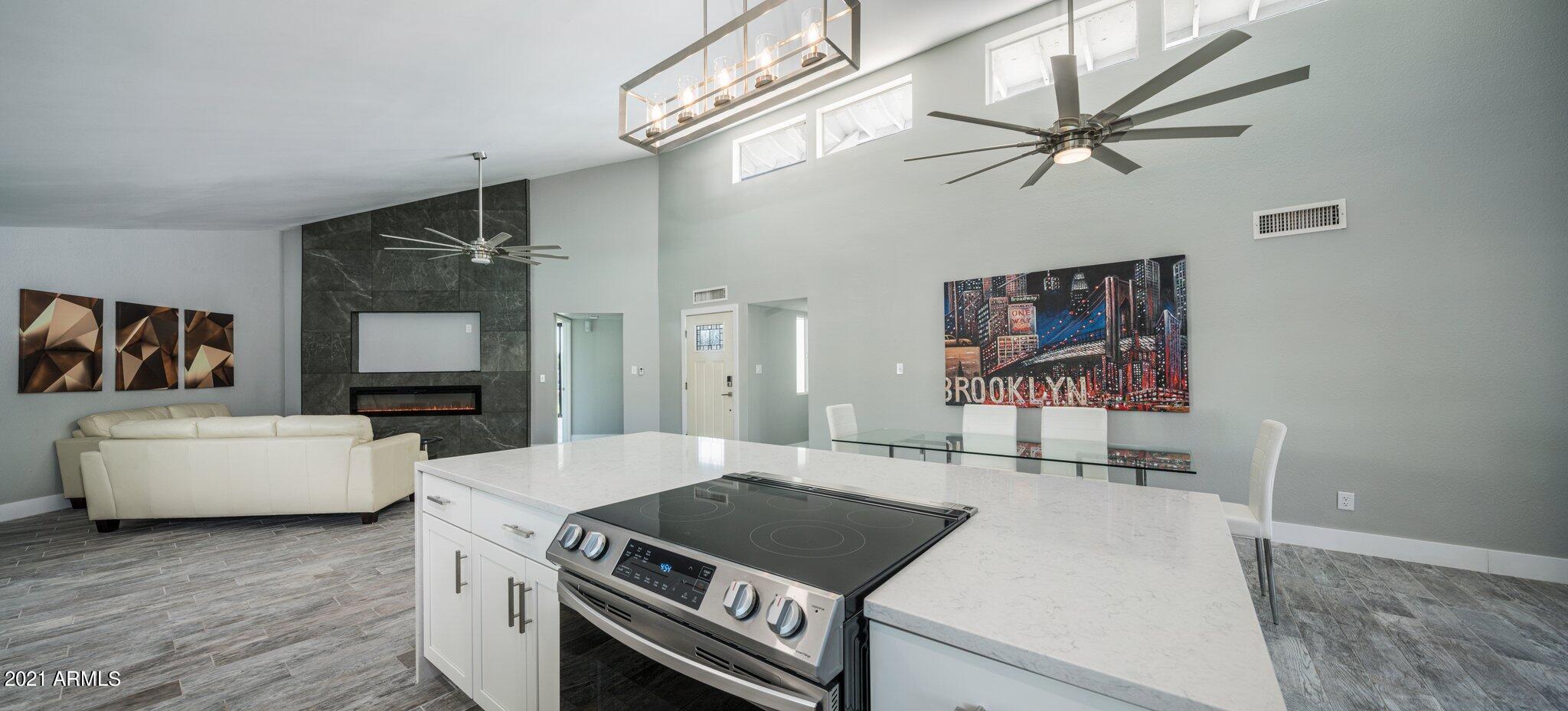 7740 E VALLEY VISTA Lane