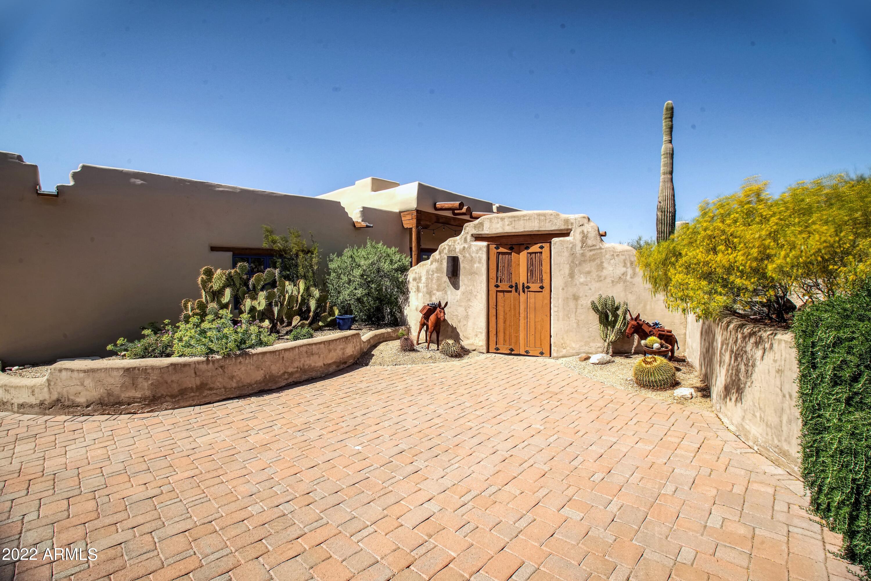 7614 E ROCKING CHAIR Road