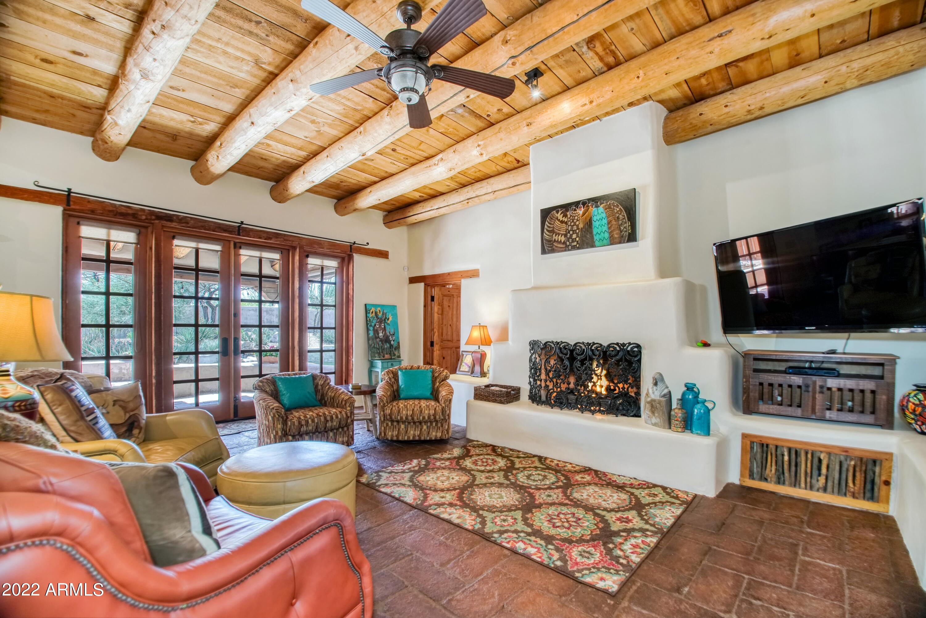7614 E ROCKING CHAIR Road