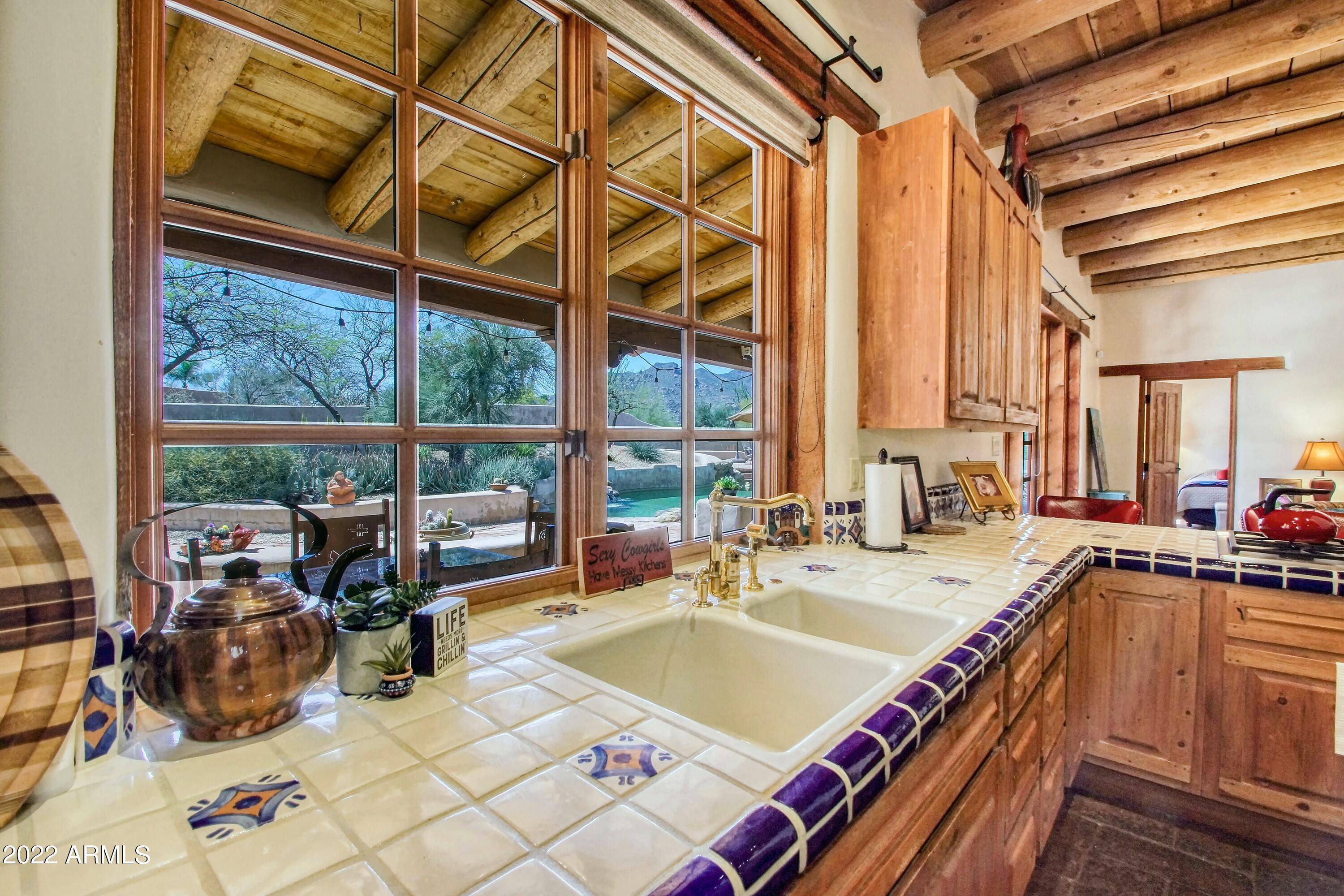 7614 E ROCKING CHAIR Road