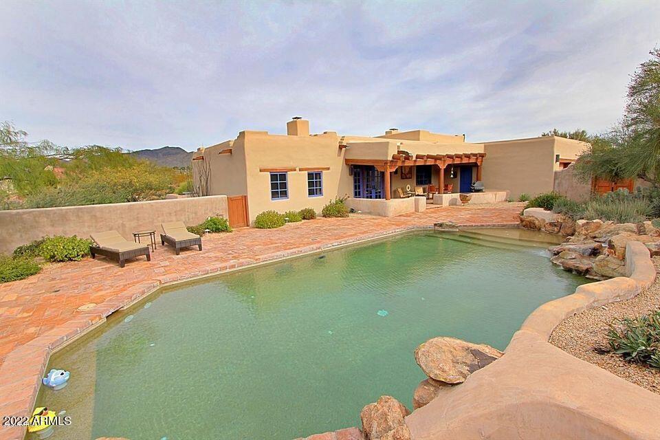7614 E ROCKING CHAIR Road