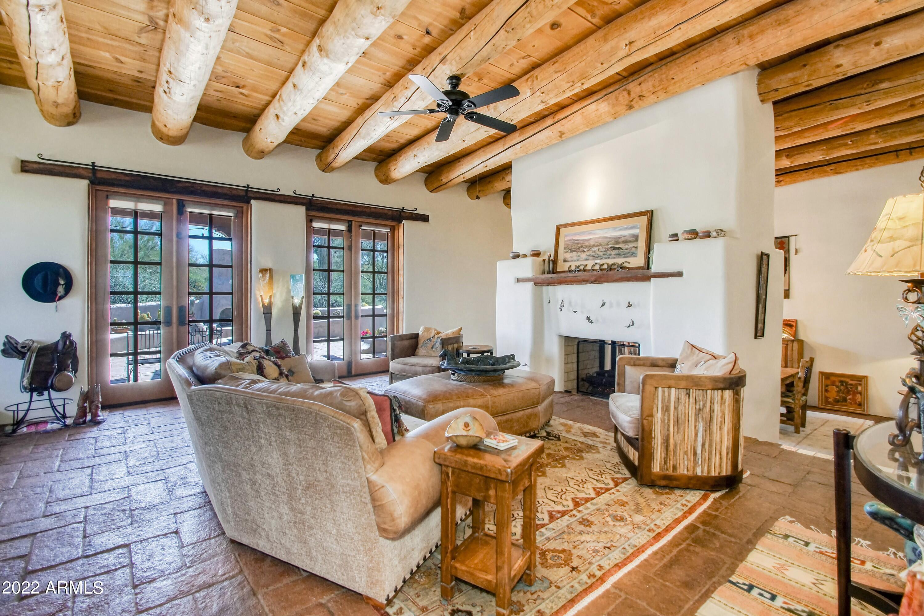 7614 E ROCKING CHAIR Road