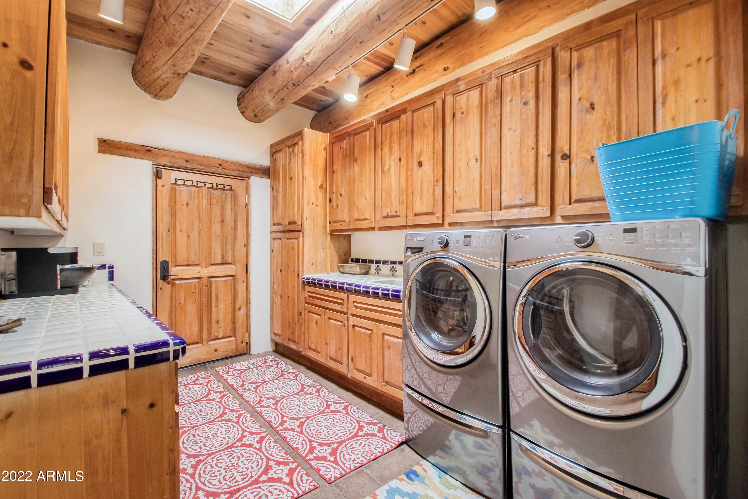 7614 E ROCKING CHAIR Road