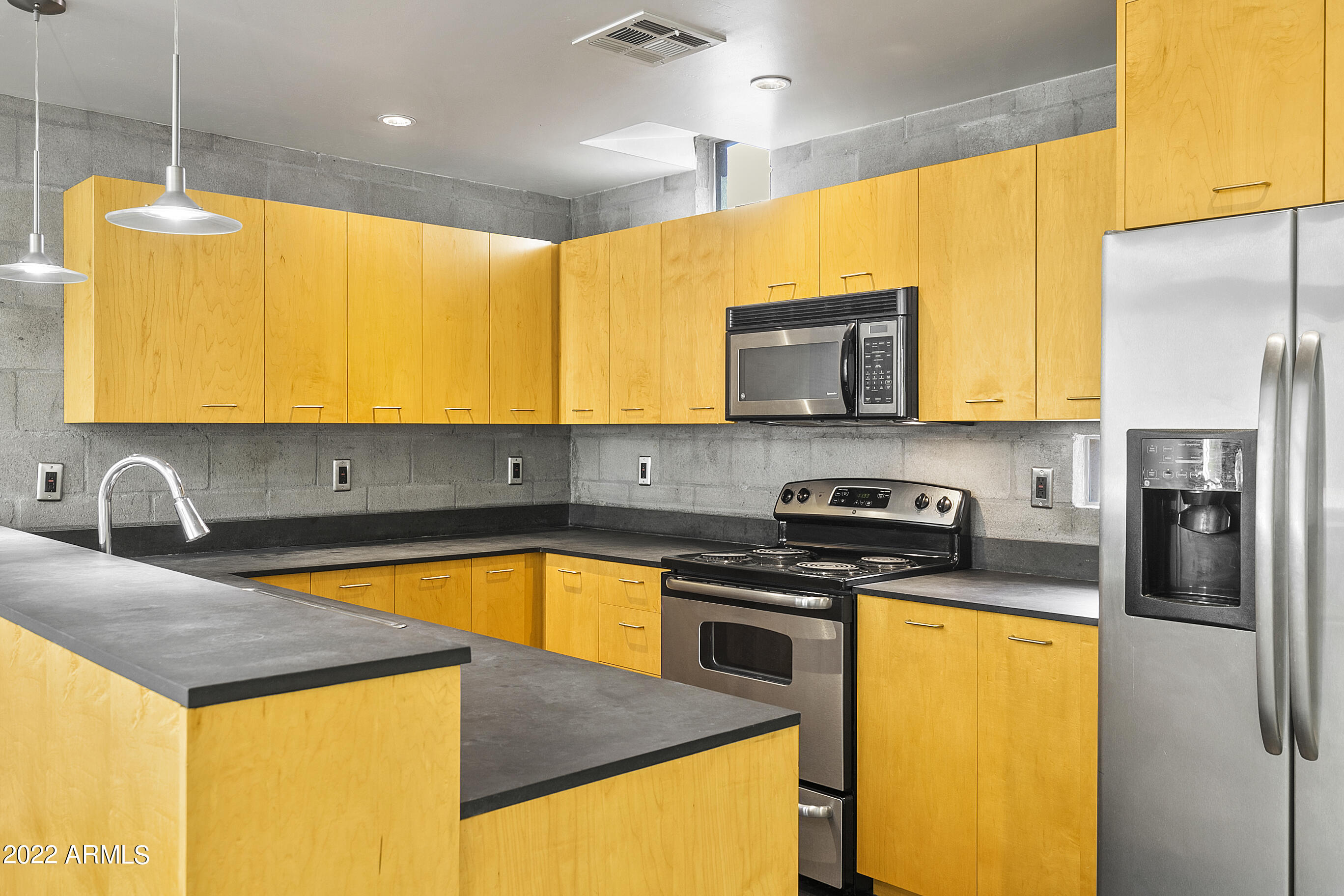 1111 W University Drive Unit: 1028