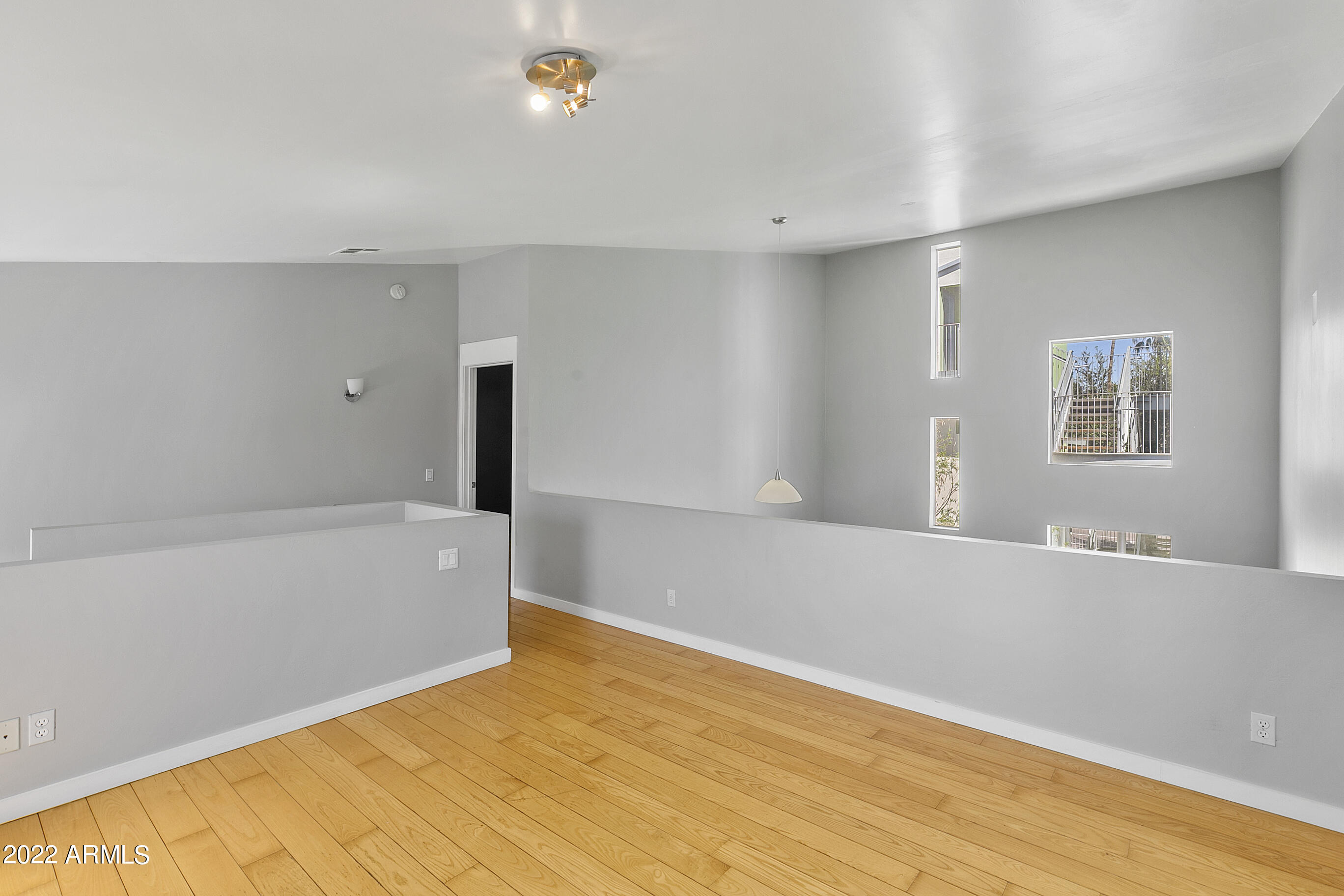 1111 W University Drive Unit: 1028