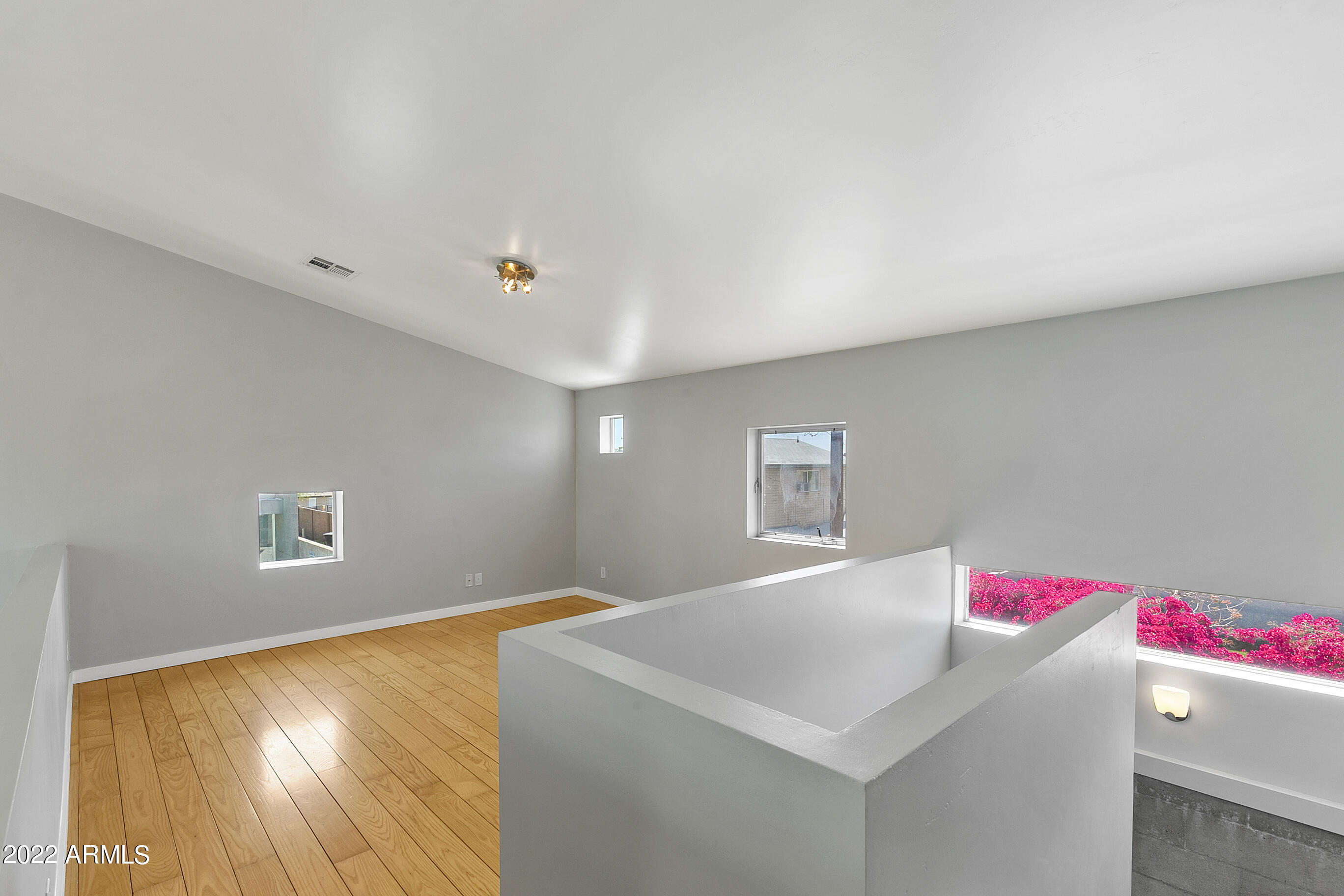 1111 W University Drive Unit: 1028