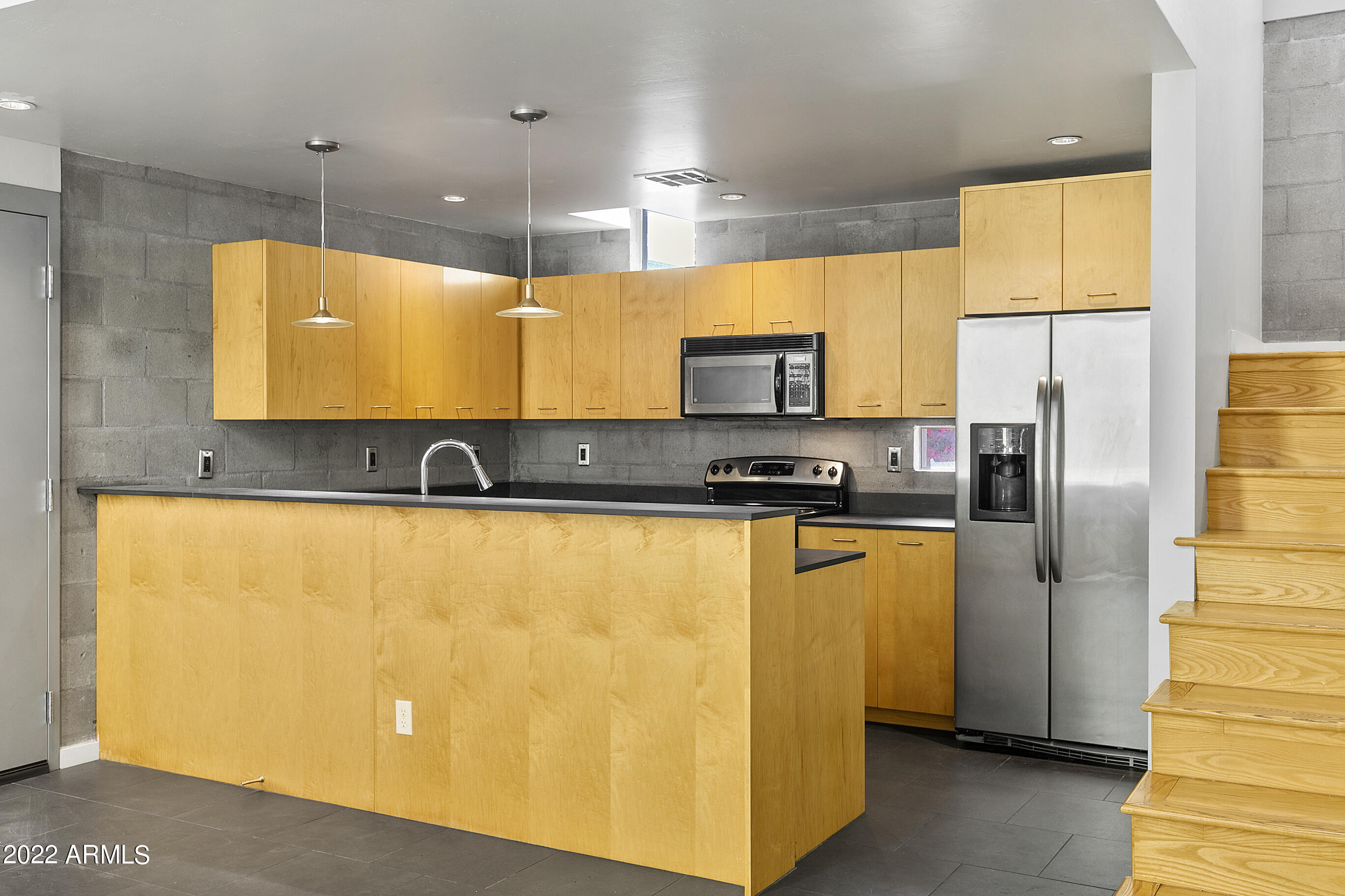 1111 W University Drive Unit: 1028
