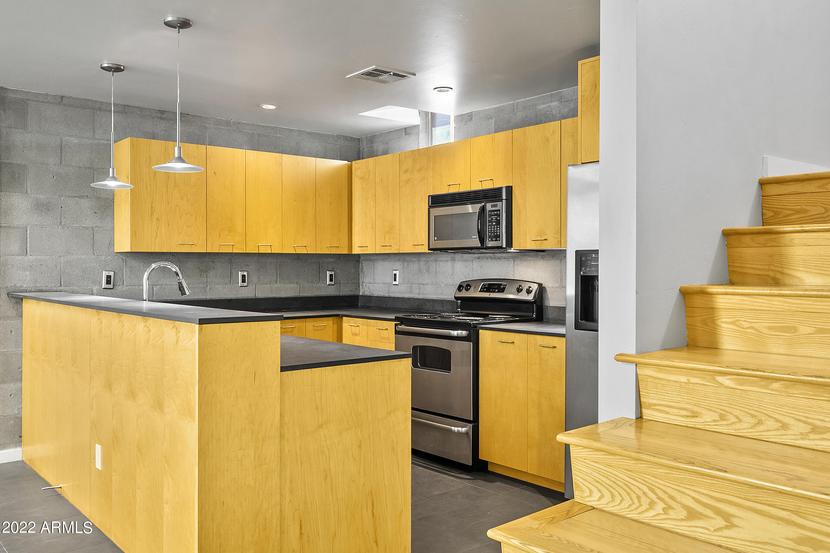 1111 W University Drive Unit: 1028