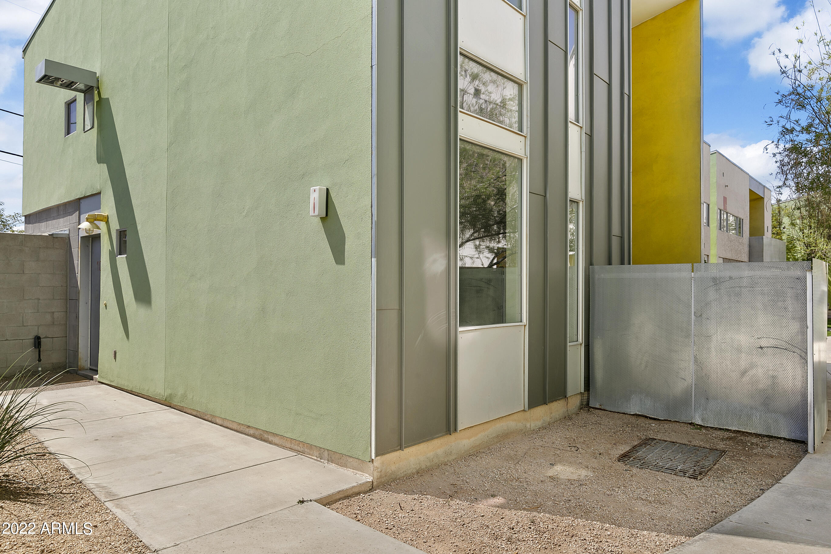 1111 W University Drive Unit: 1028