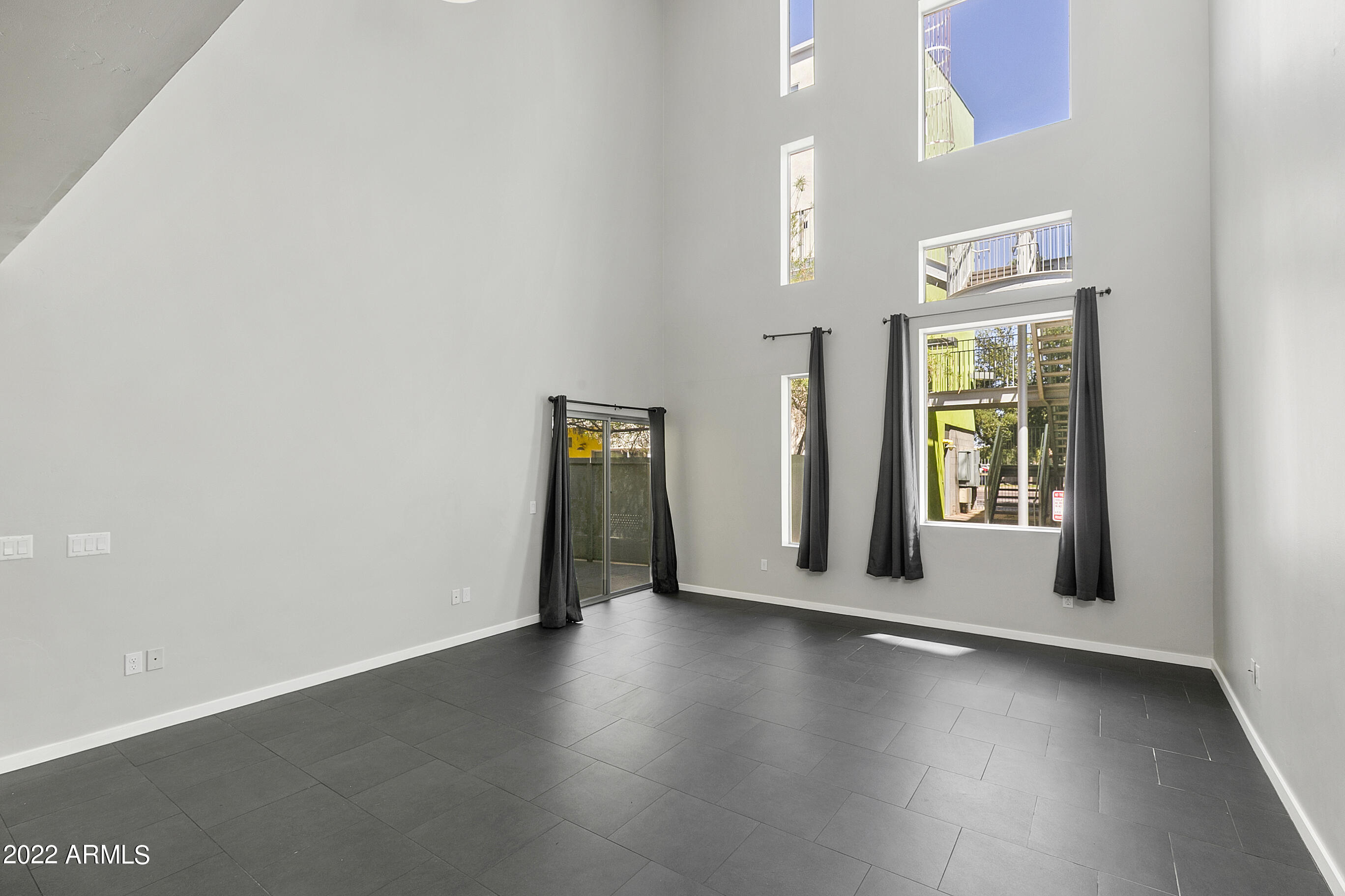 1111 W University Drive Unit: 1028