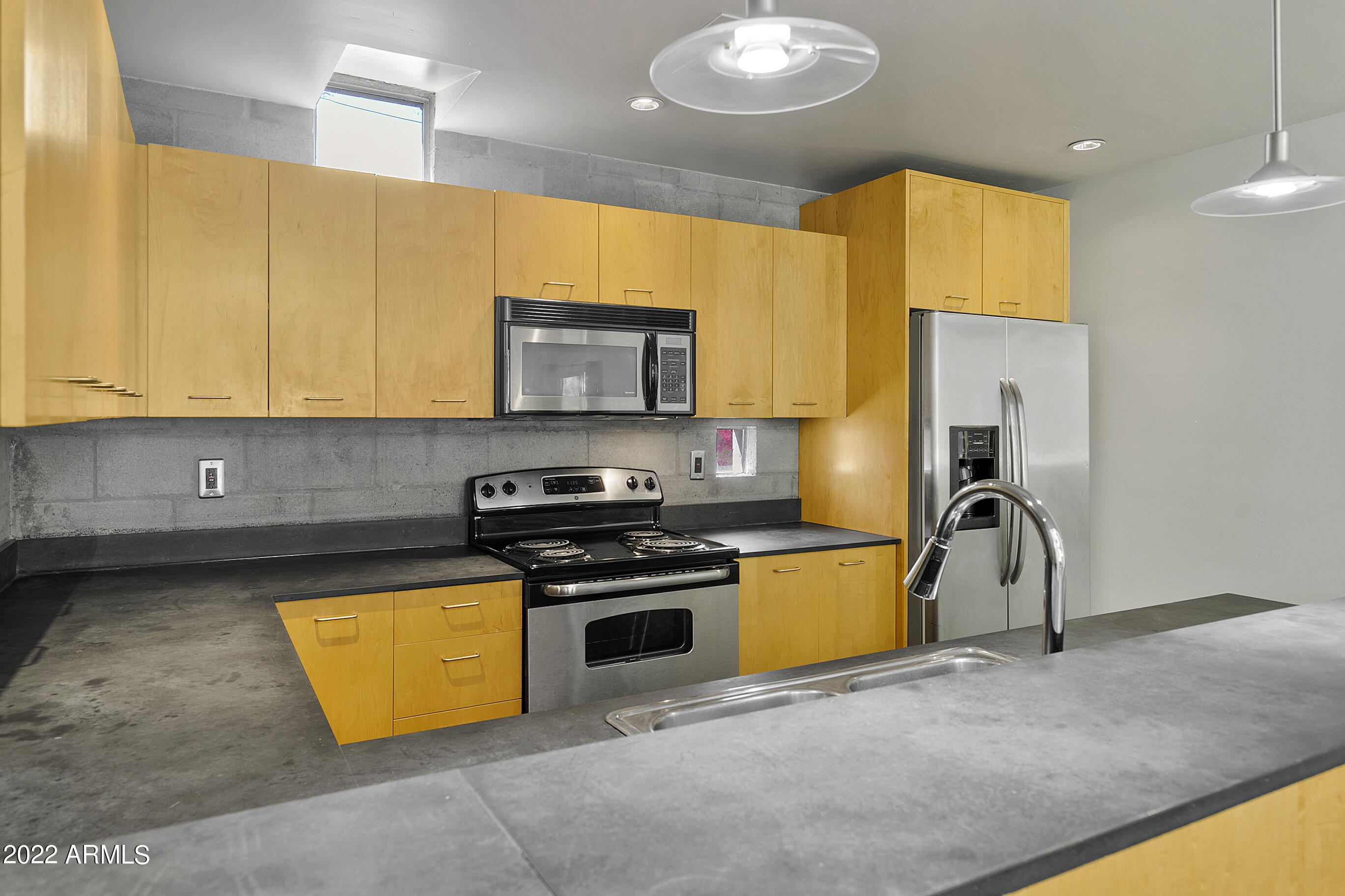 1111 W University Drive Unit: 1028