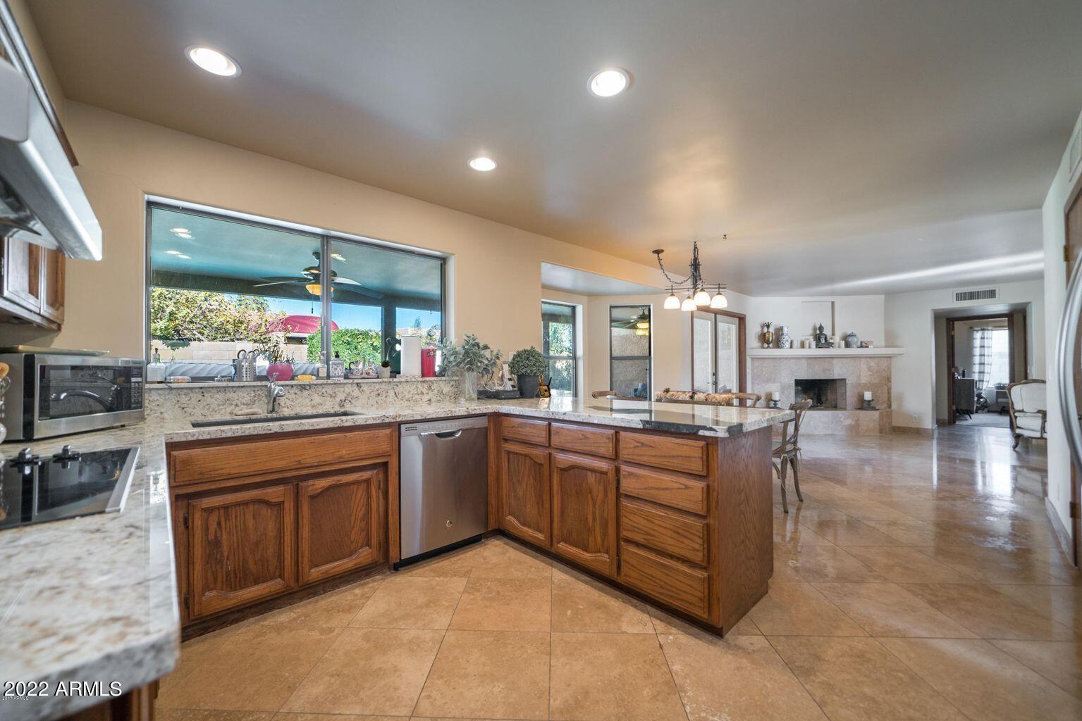 8714 E SAN LORENZO Drive