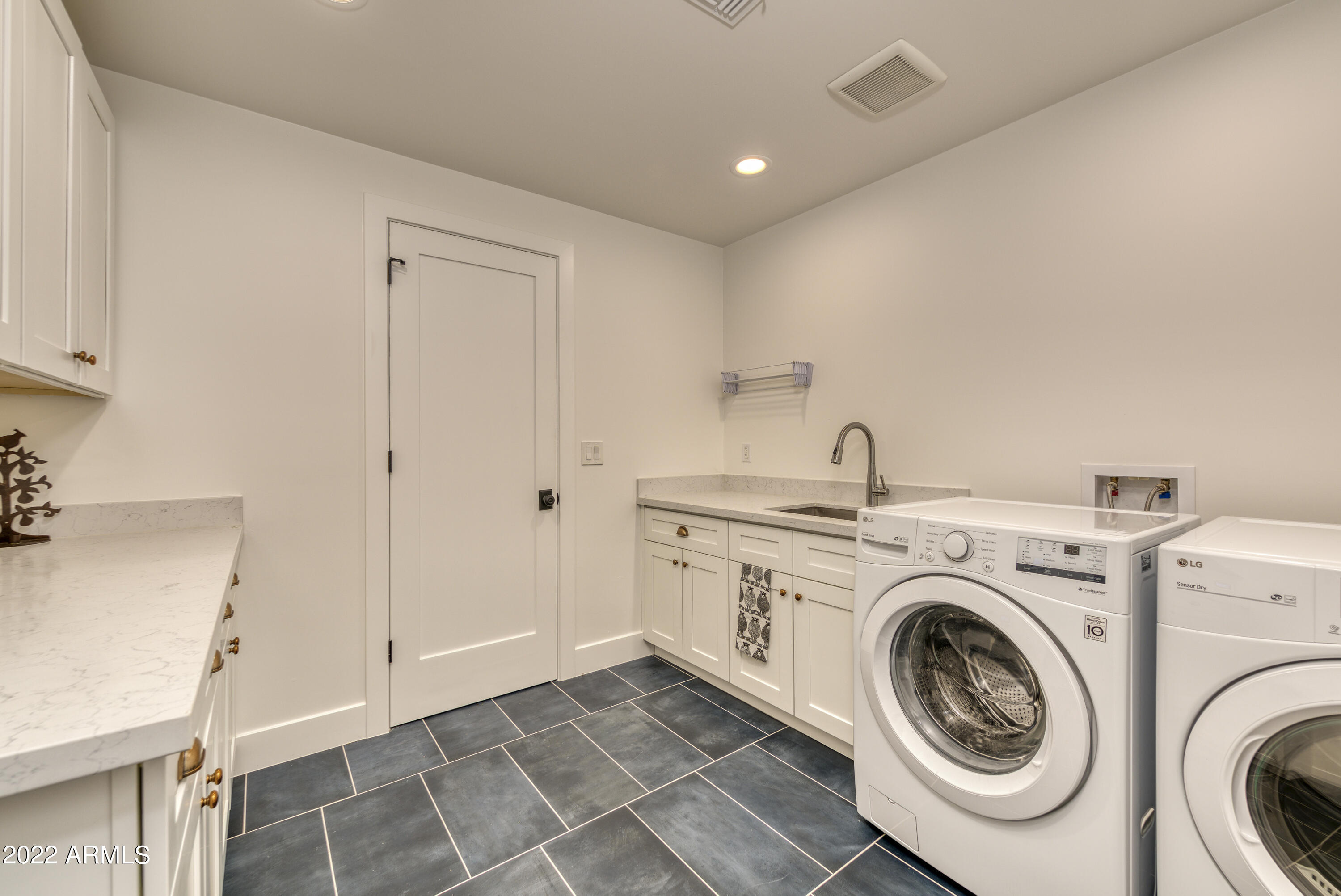 3413 N 45TH Street