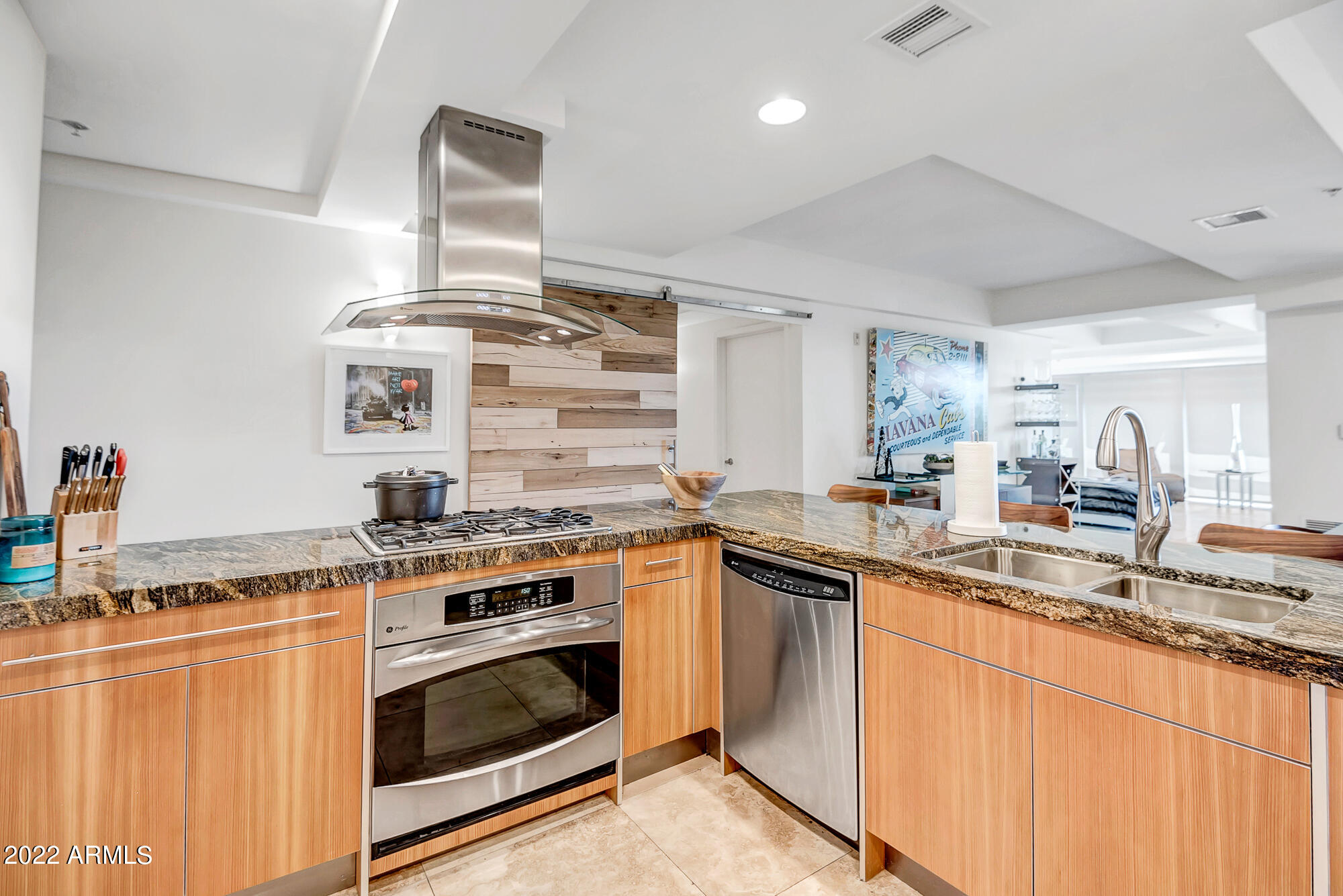 7117 E RANCHO VISTA Drive Unit: 3011
