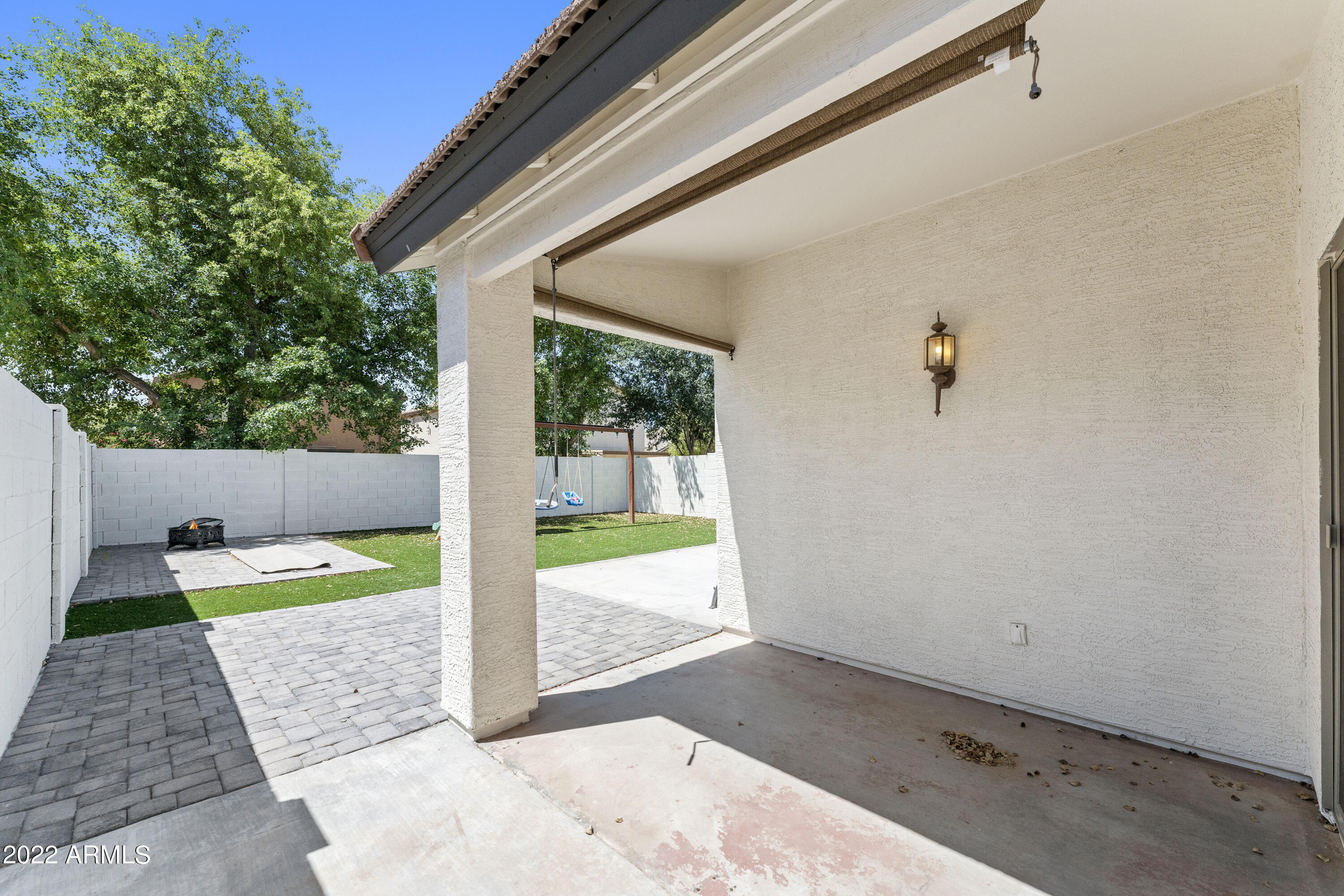 385 E PENNY Lane