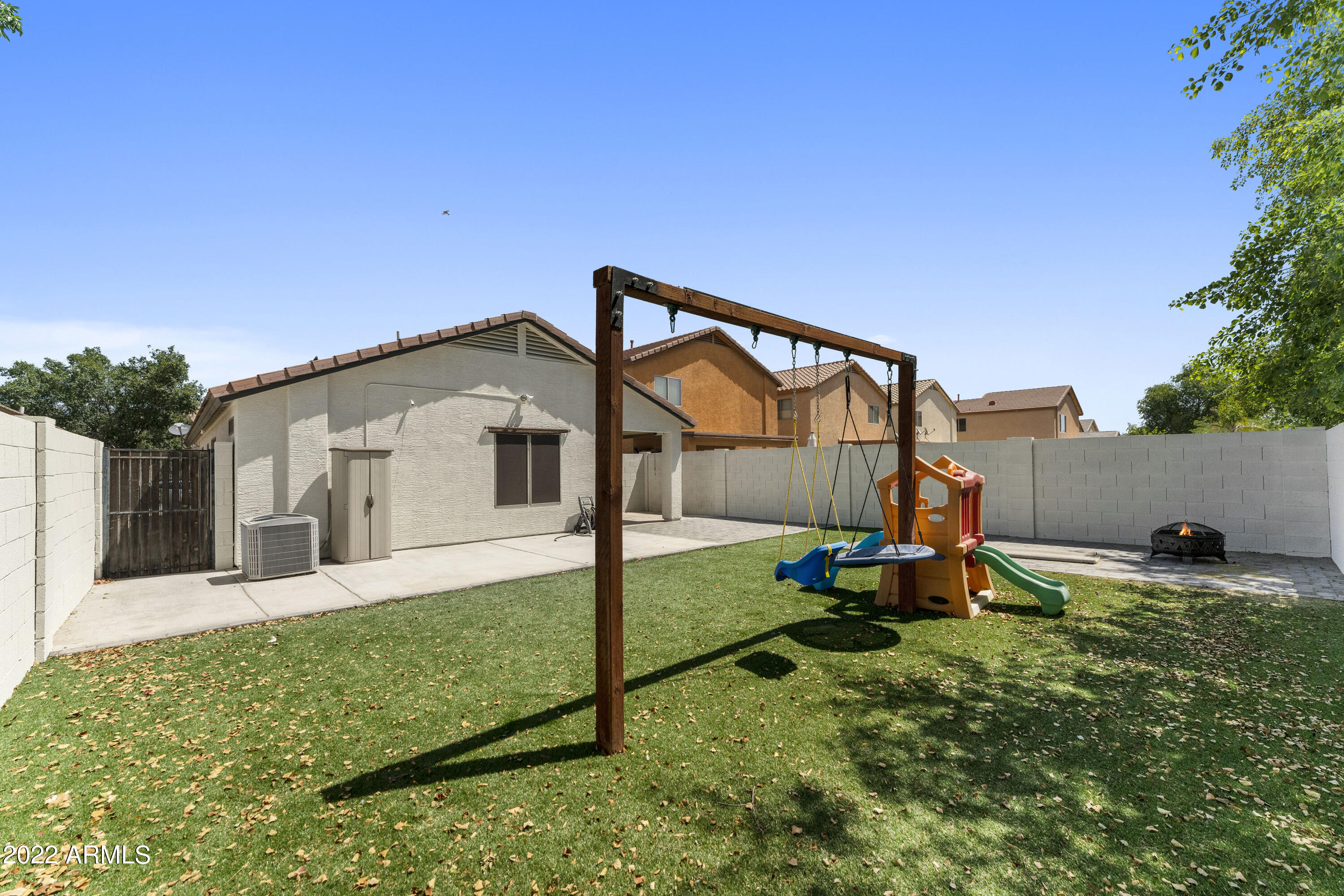 385 E PENNY Lane