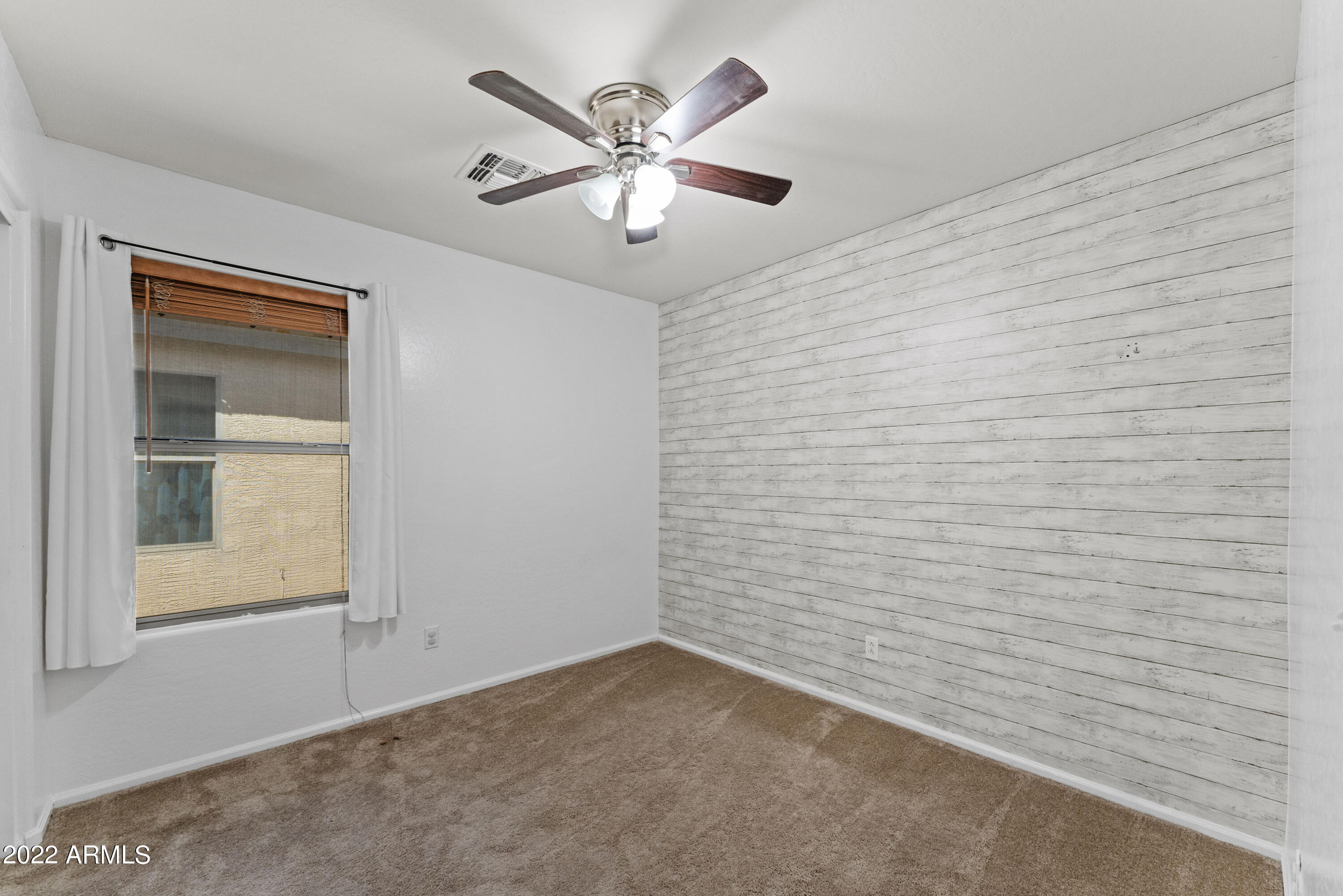 385 E PENNY Lane