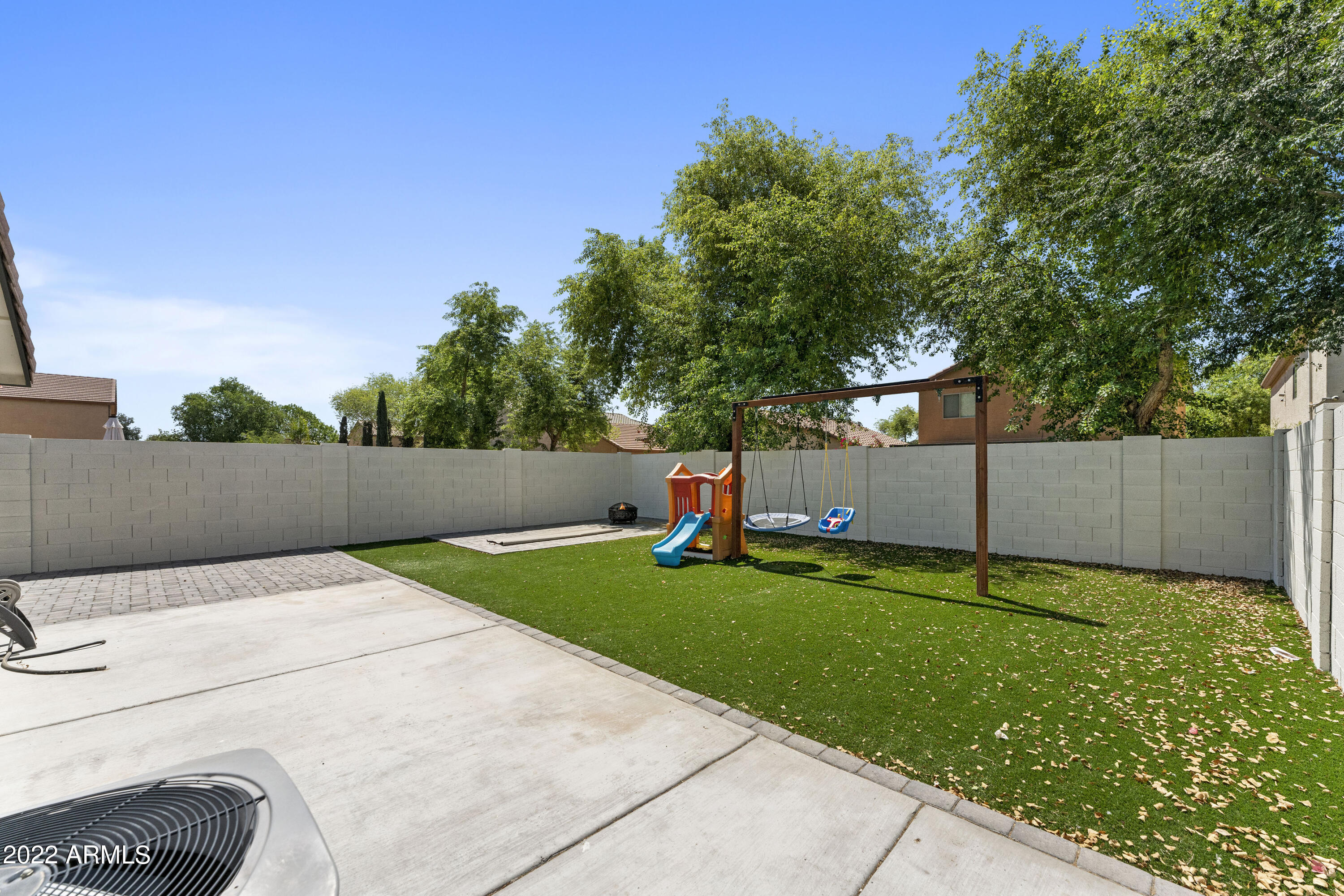 385 E PENNY Lane
