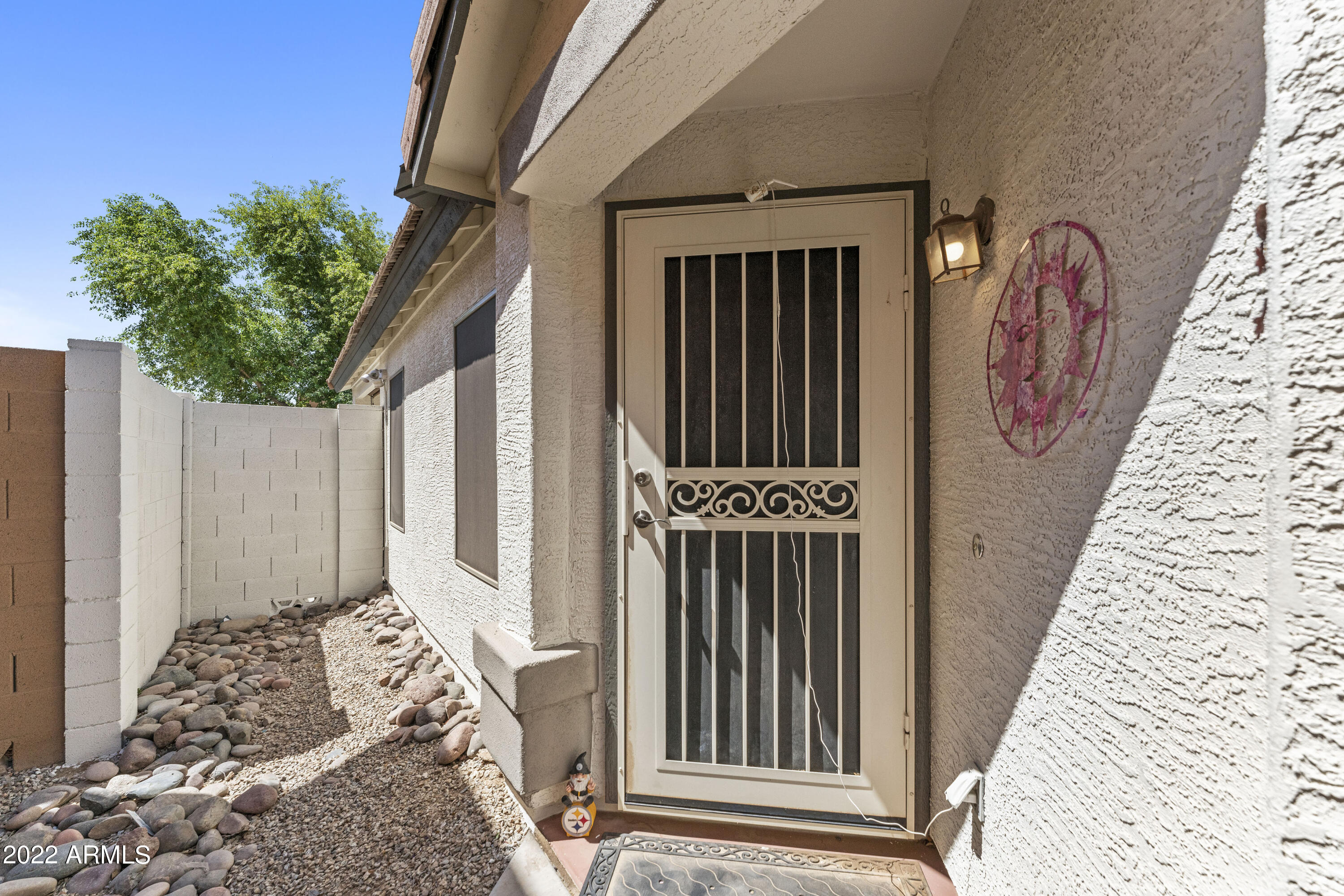 385 E PENNY Lane