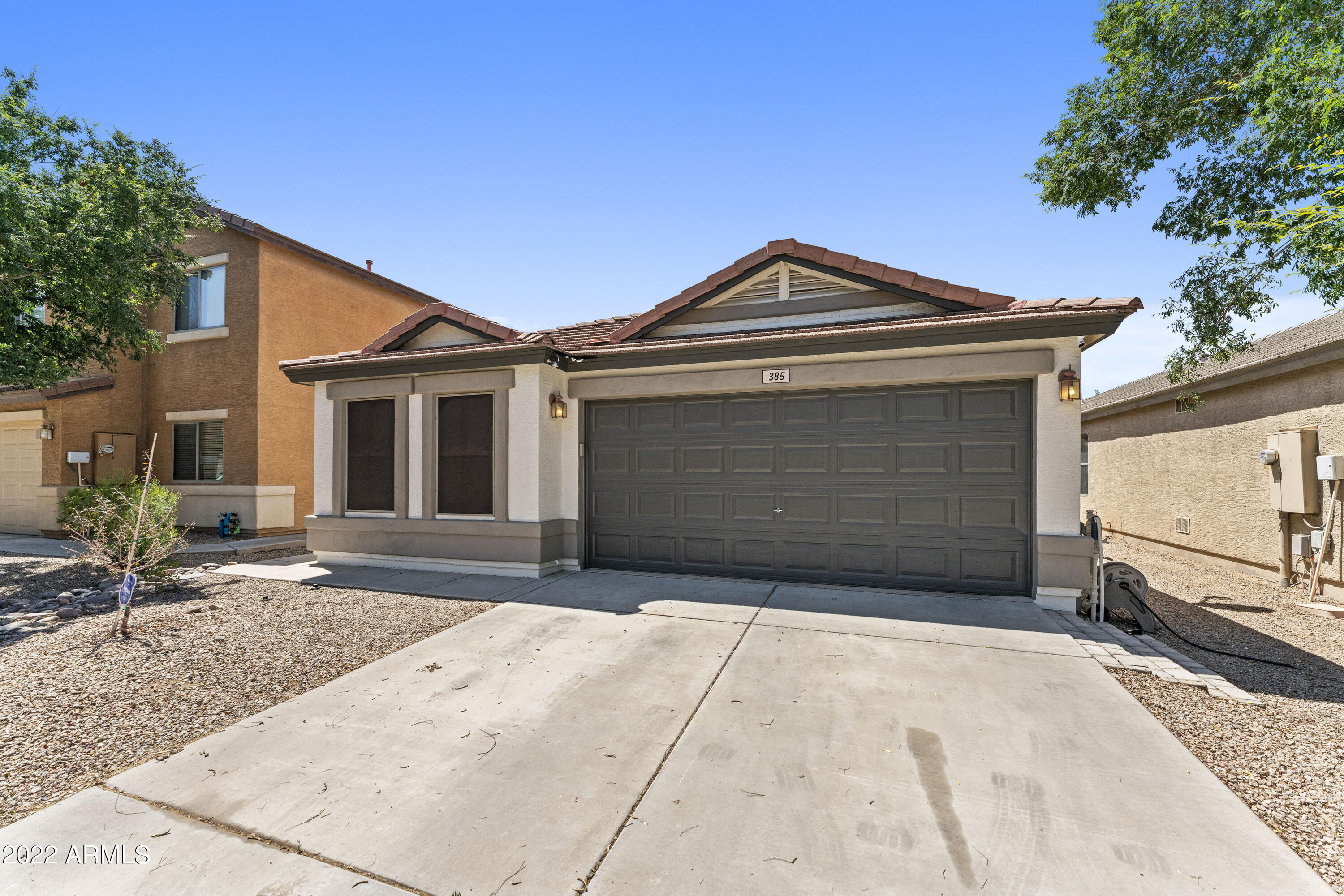 385 E PENNY Lane