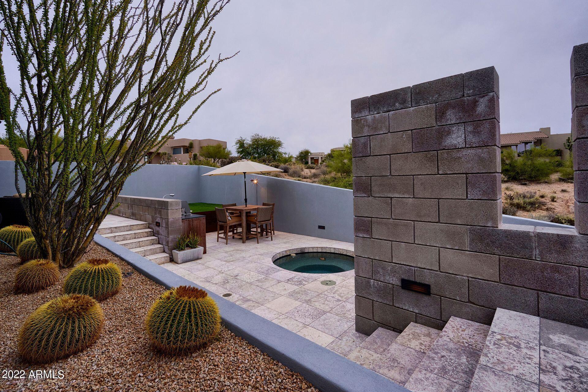 10641 E MONUMENT Drive