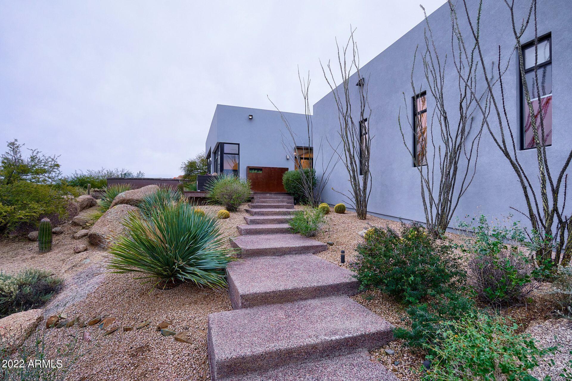 10641 E MONUMENT Drive