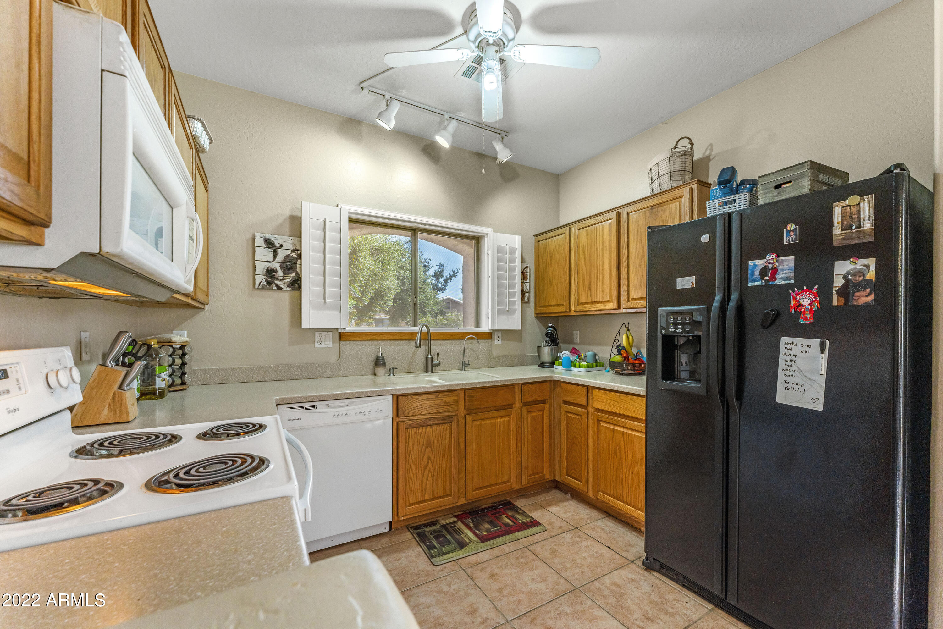 546 E SHAWNEE Road