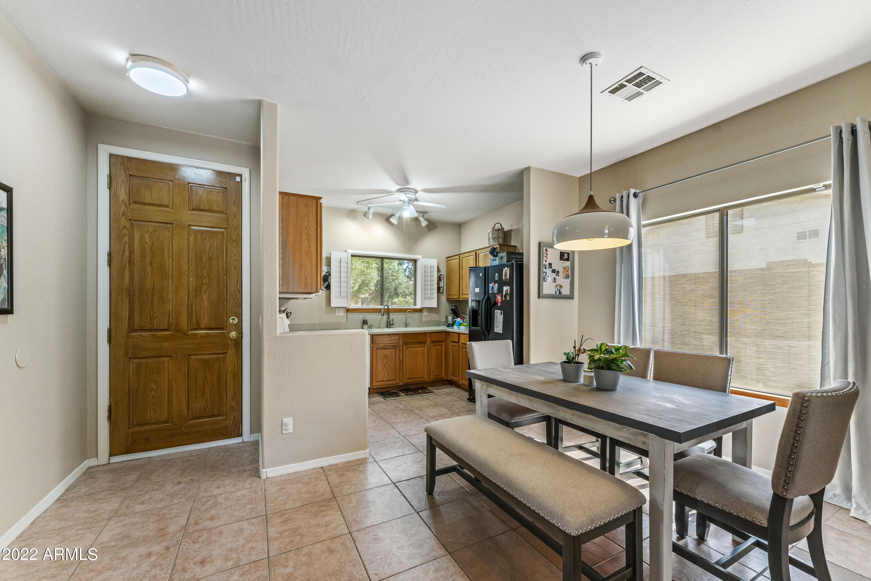 546 E SHAWNEE Road