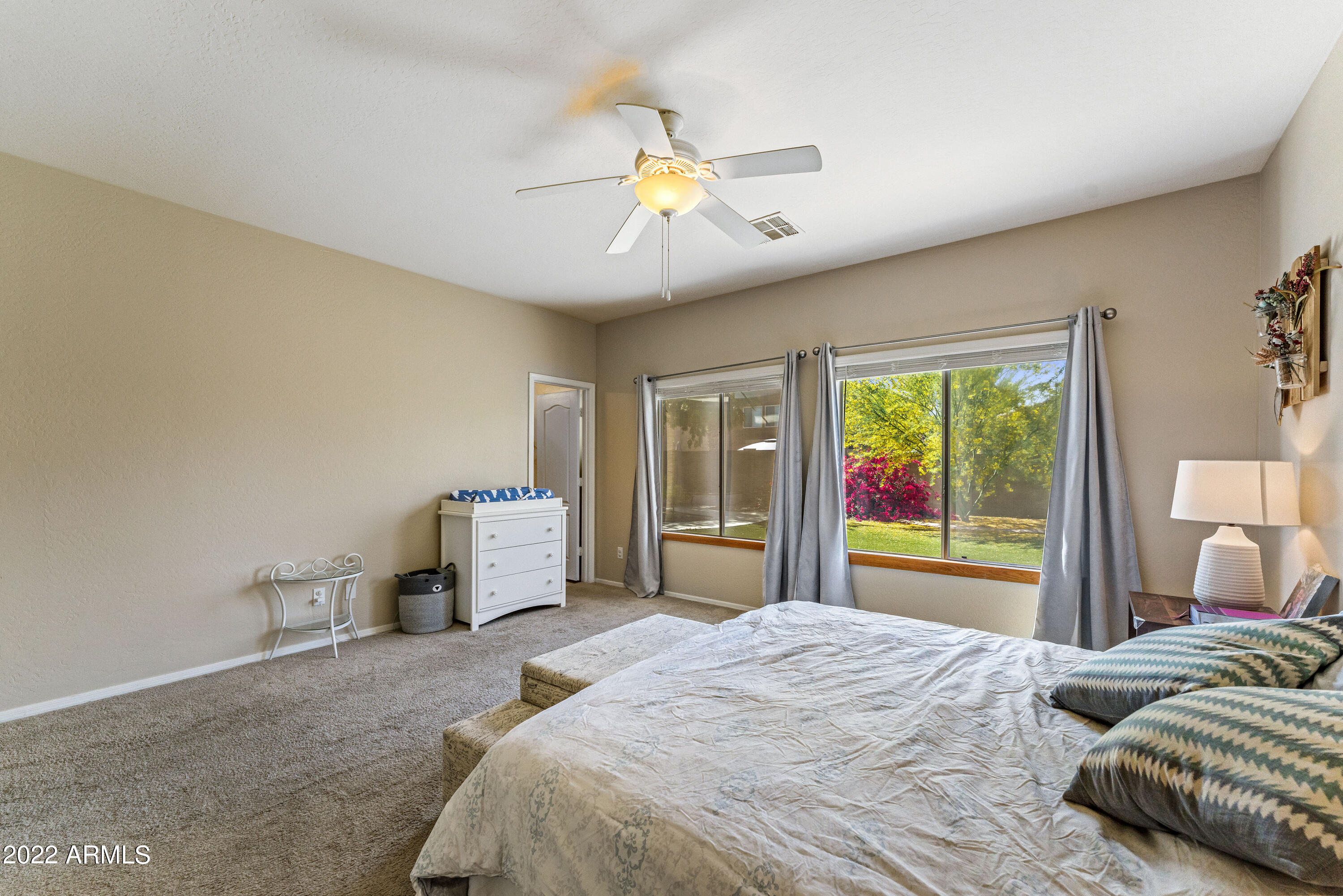 546 E SHAWNEE Road