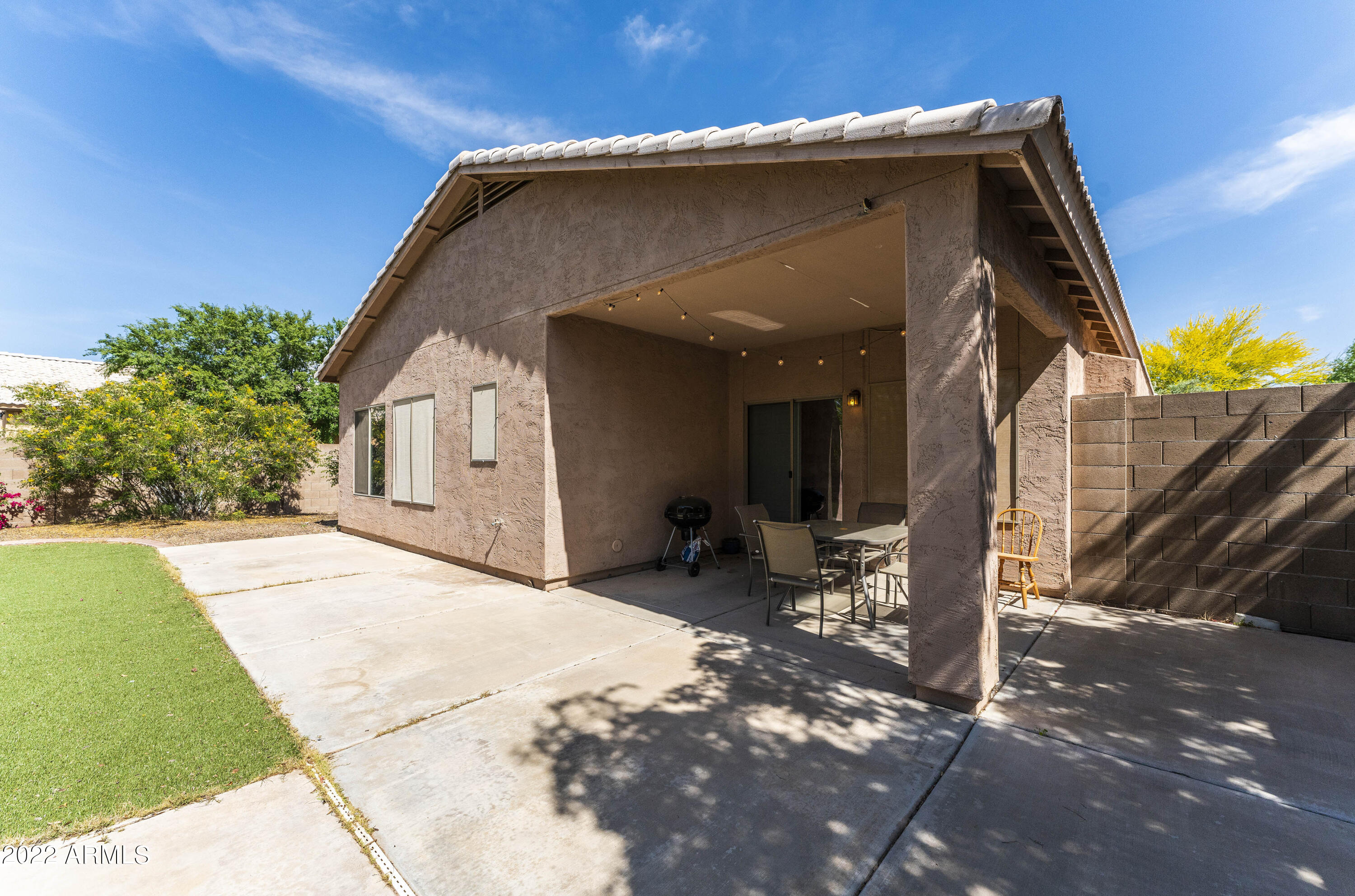 546 E SHAWNEE Road