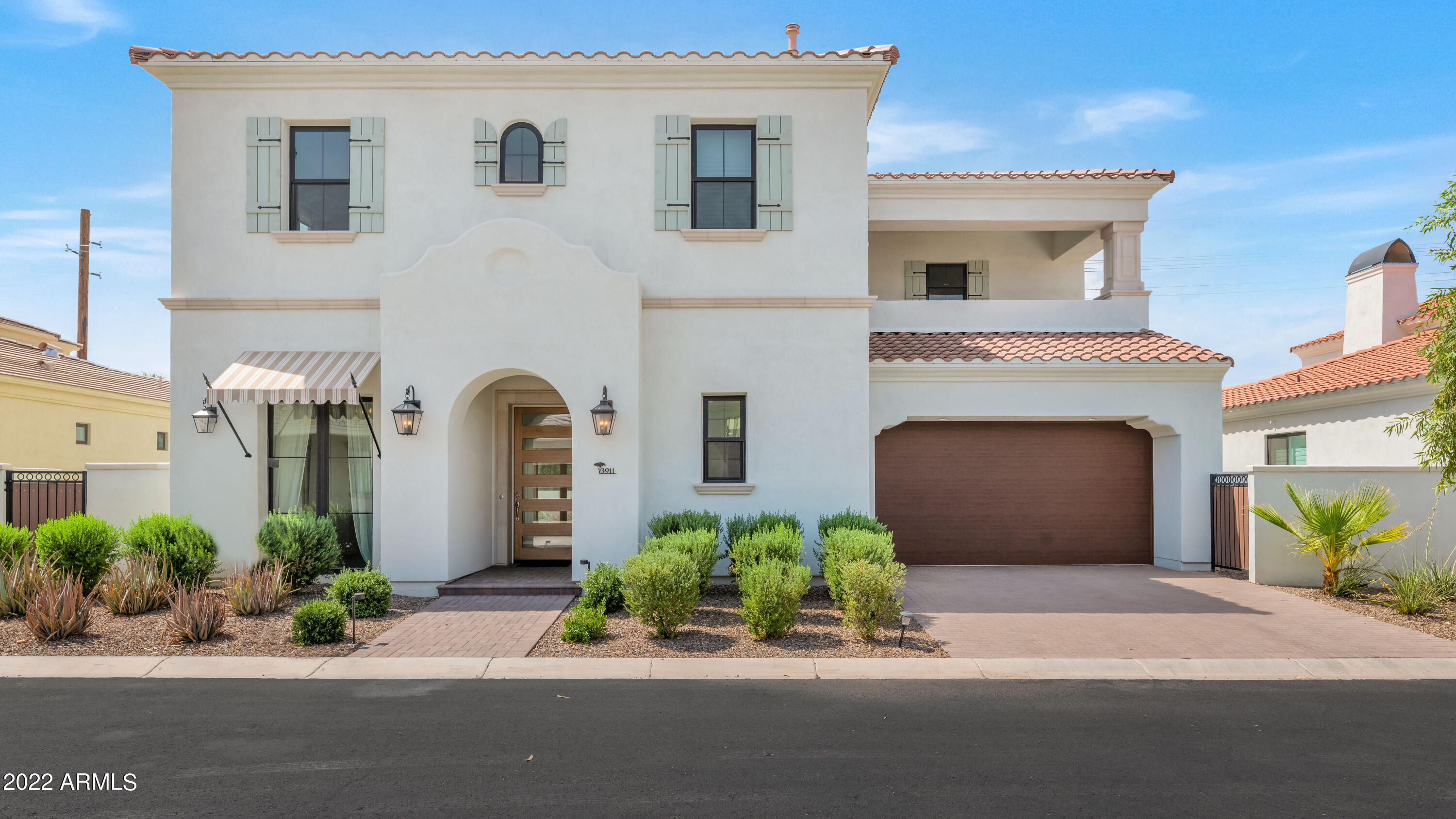 3911 E SHEILA Lane