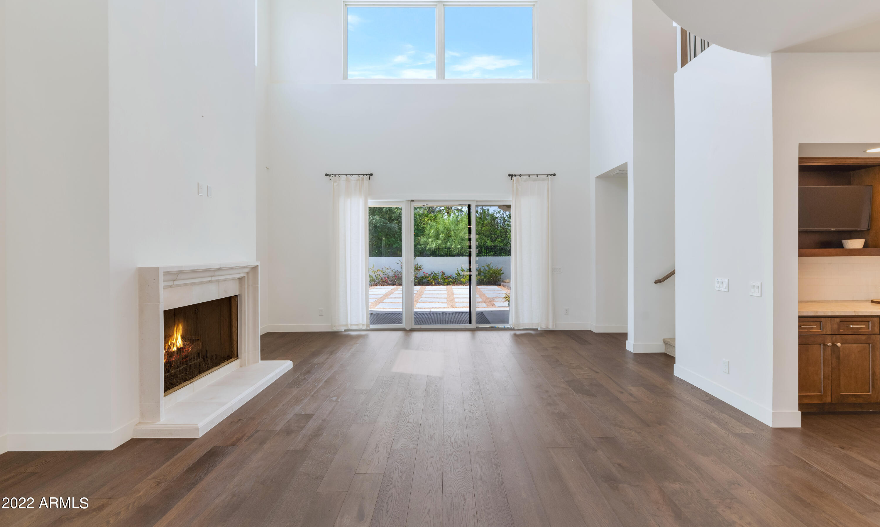 3911 E SHEILA Lane