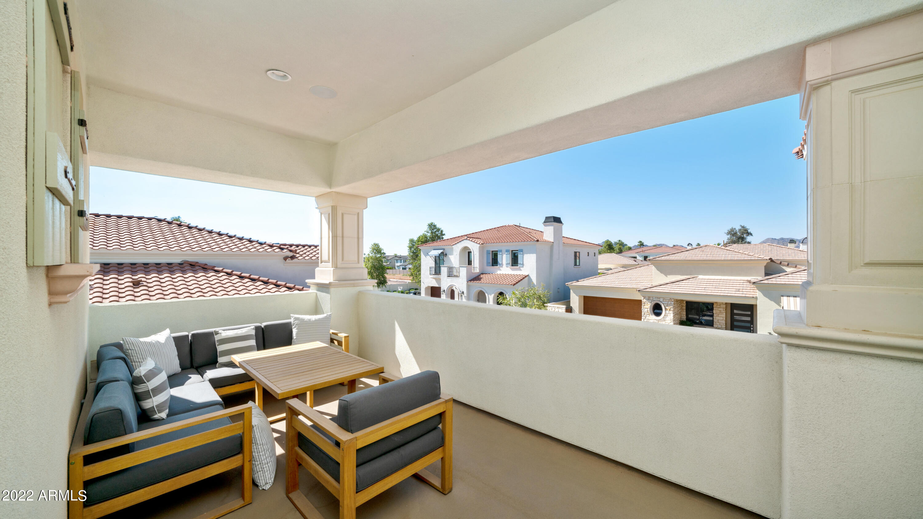 3911 E SHEILA Lane