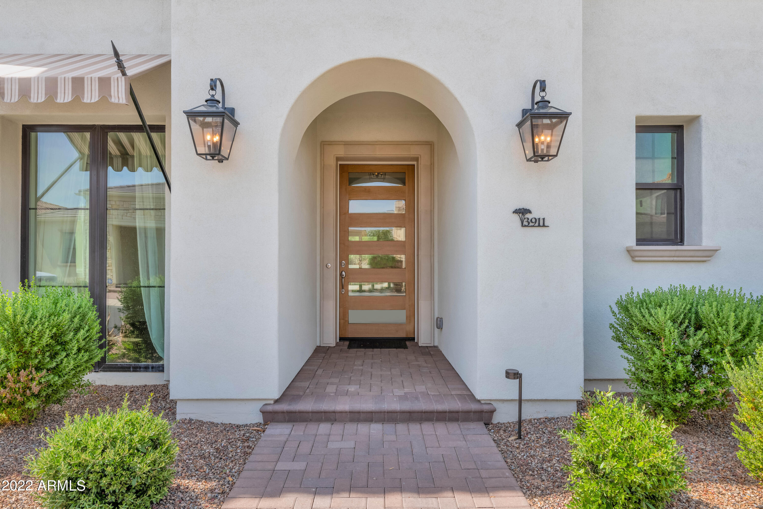 3911 E SHEILA Lane