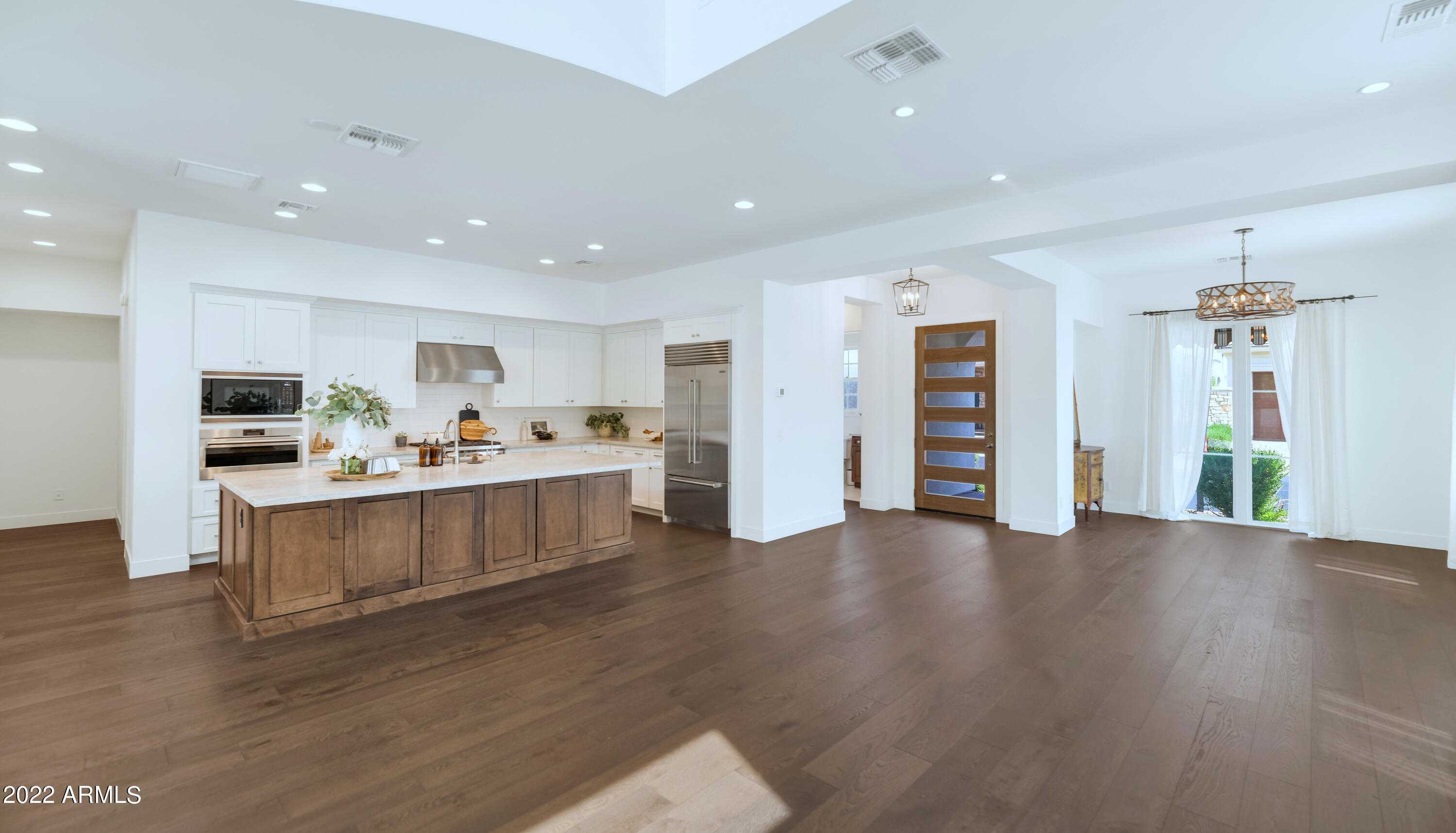 3911 E SHEILA Lane
