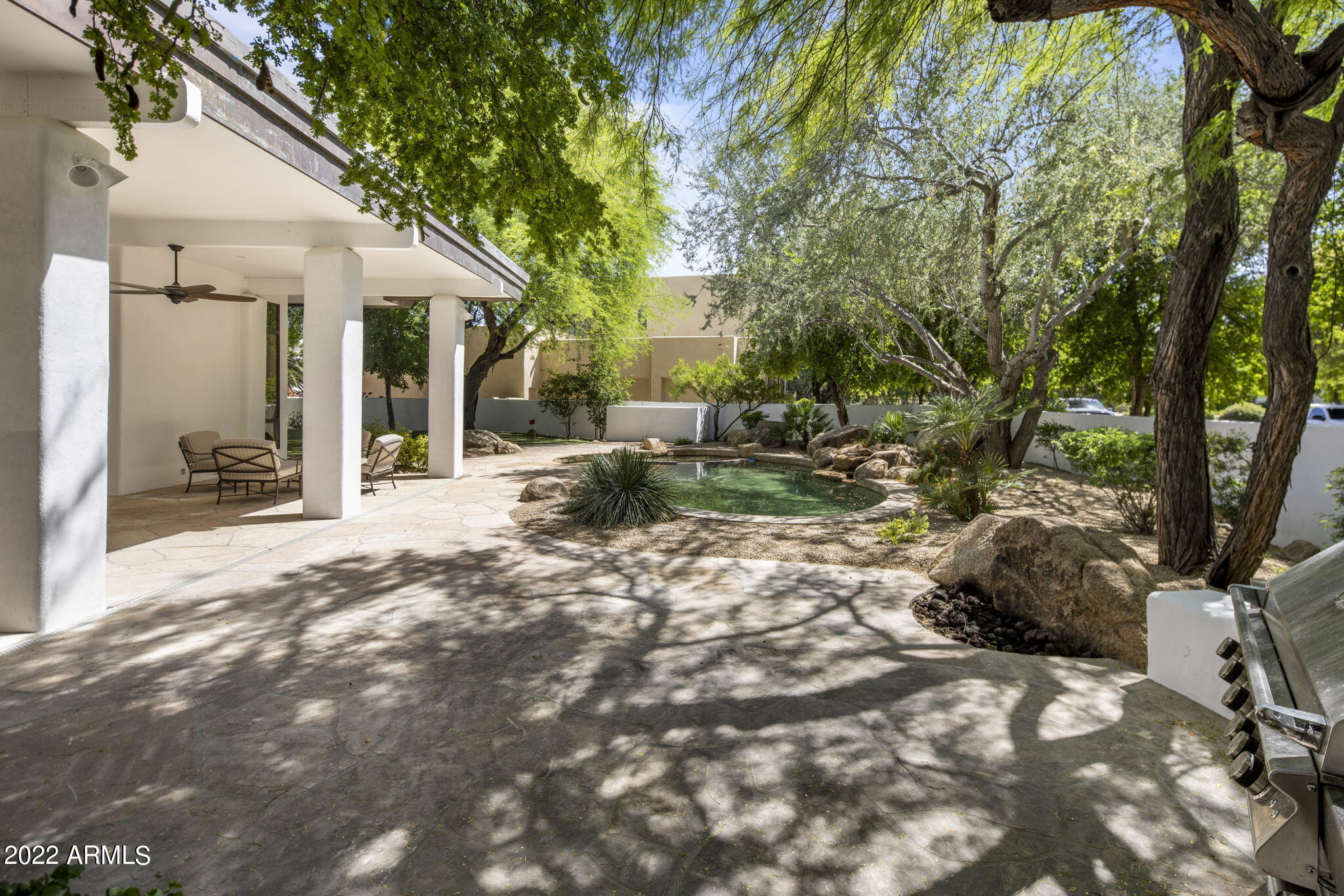 8487 N Canta Bello --