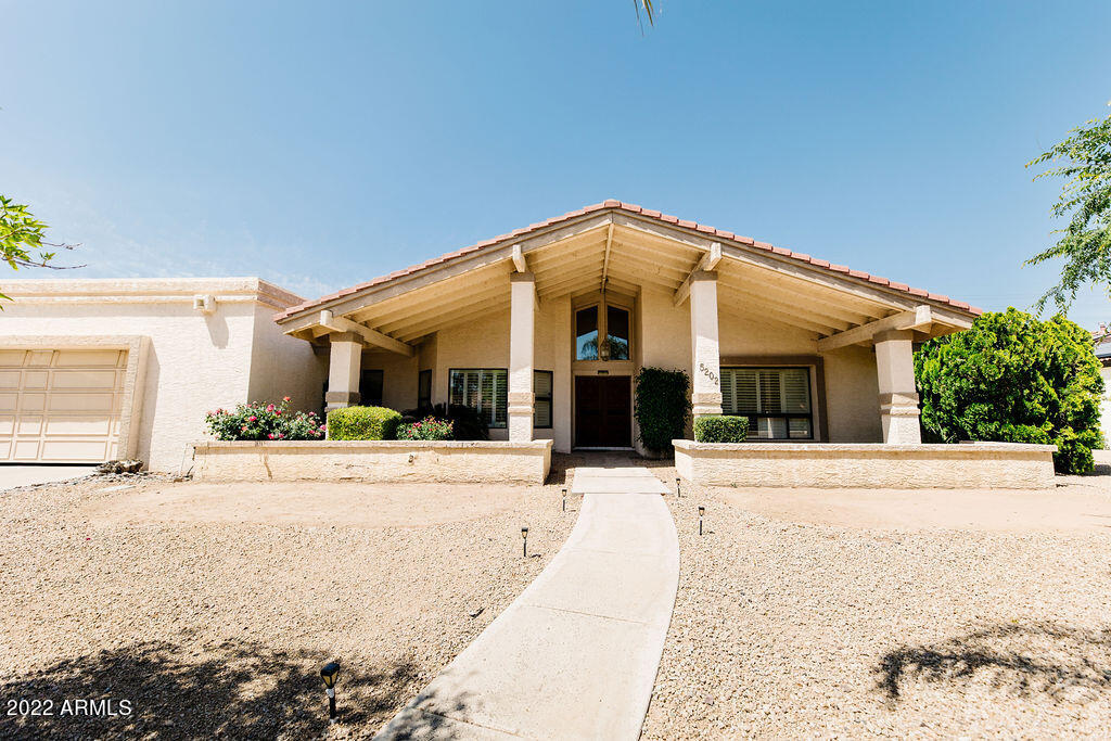 5202 E SHAW BUTTE Drive
