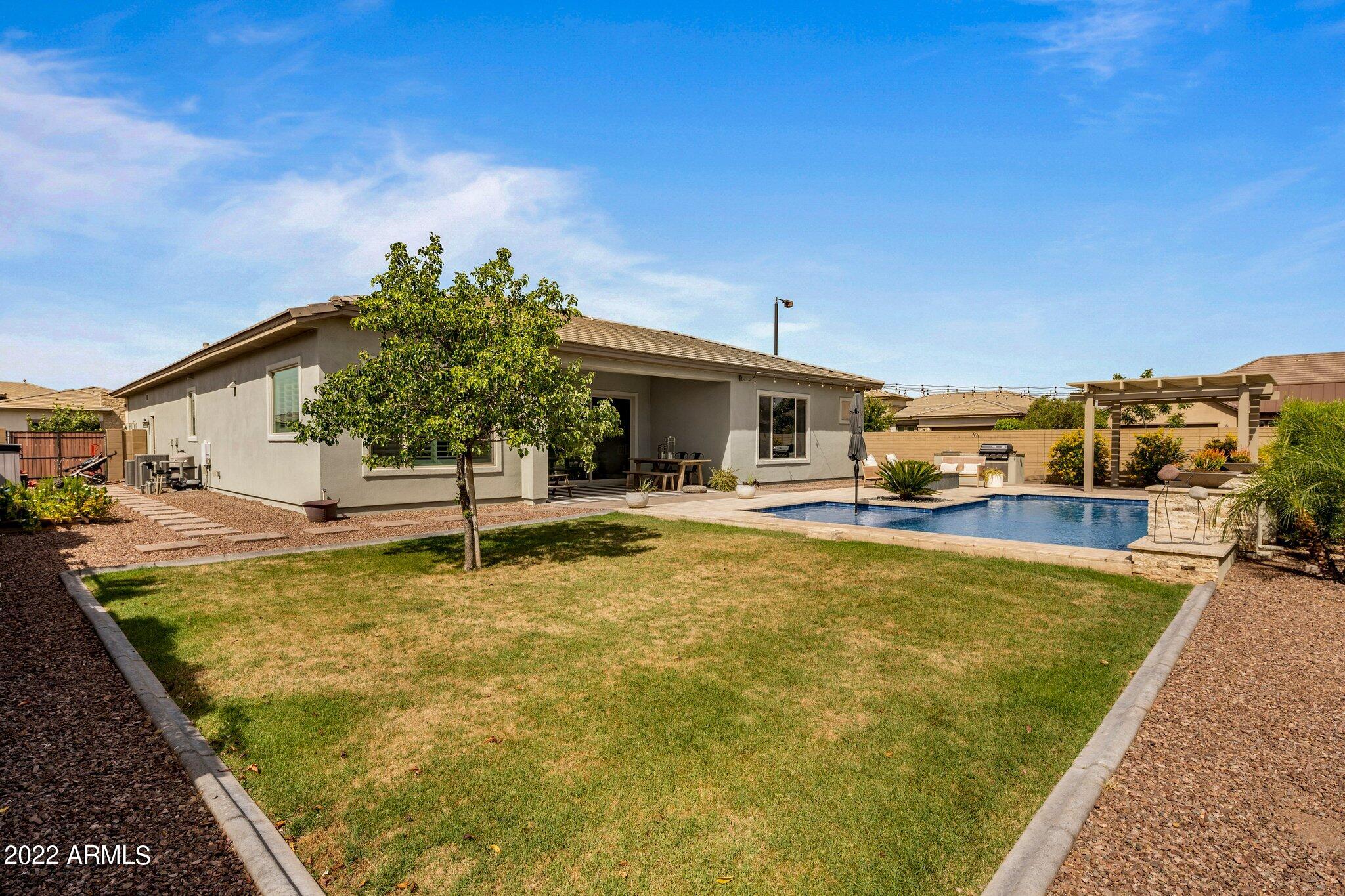 3655 E Gemini Place