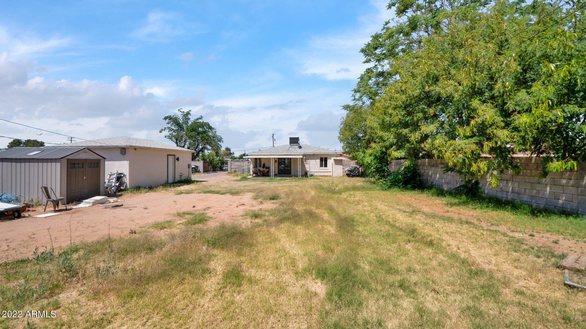 2615 N 29TH Place