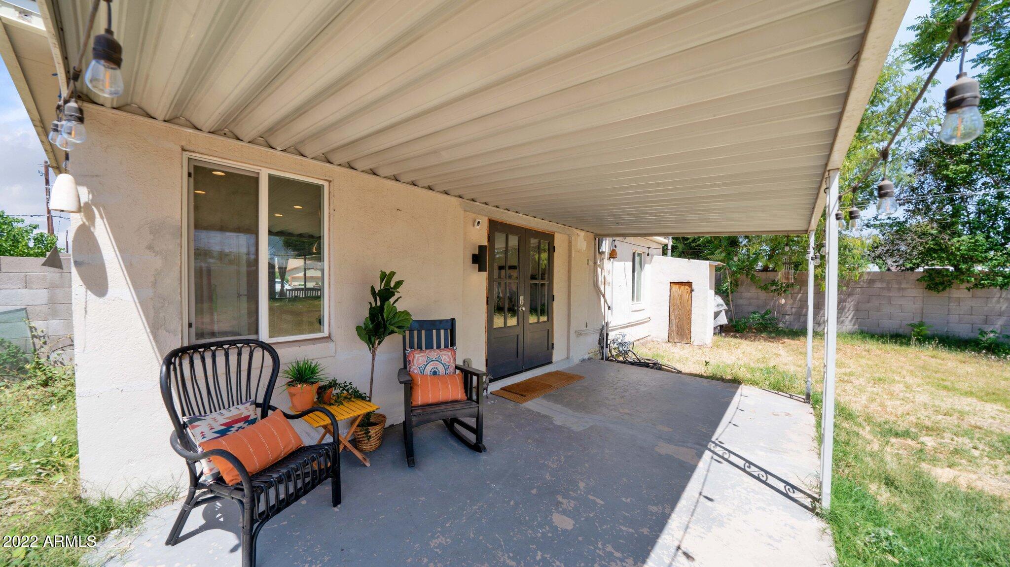2615 N 29TH Place