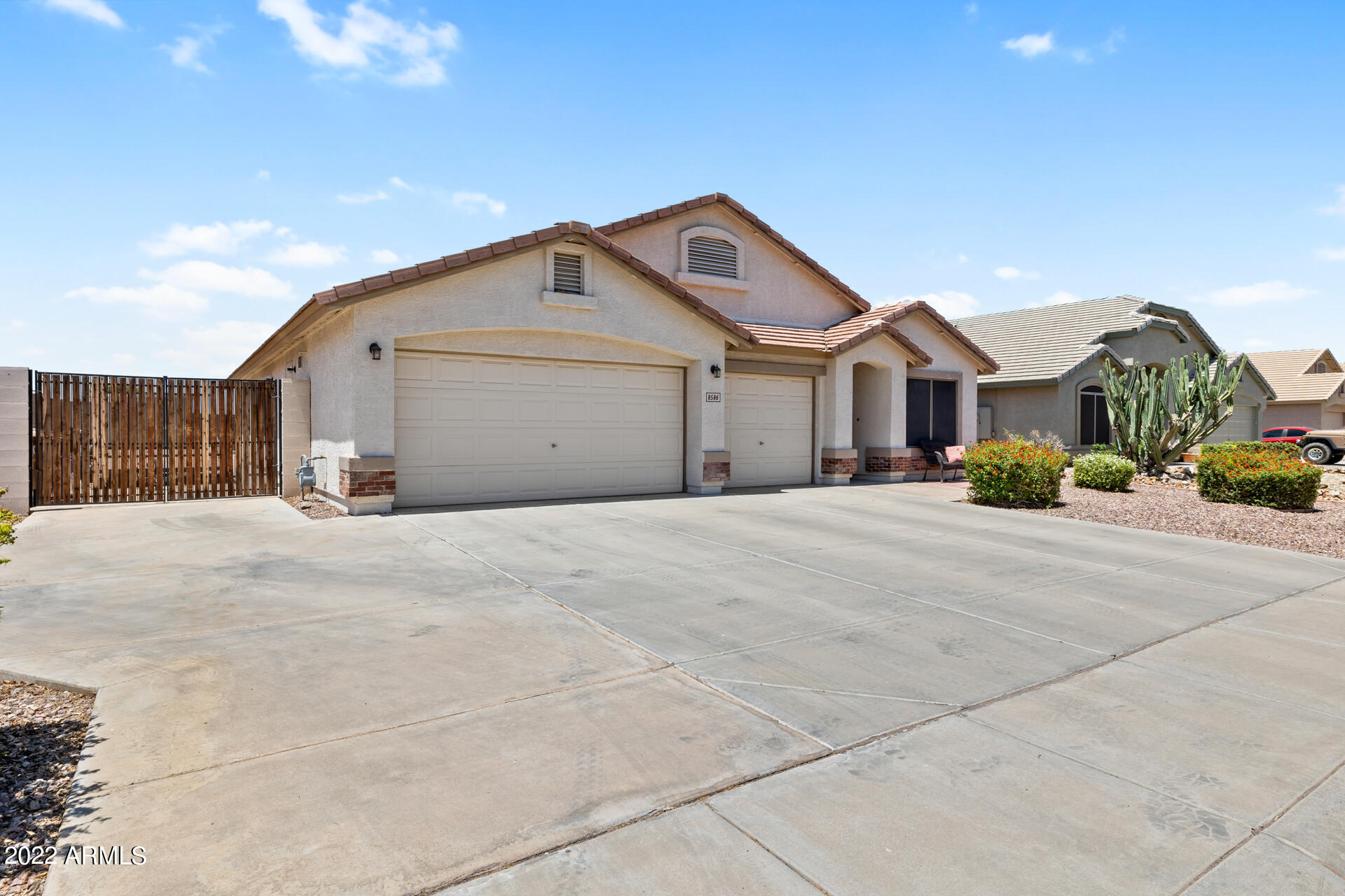 8586 N 96TH Lane