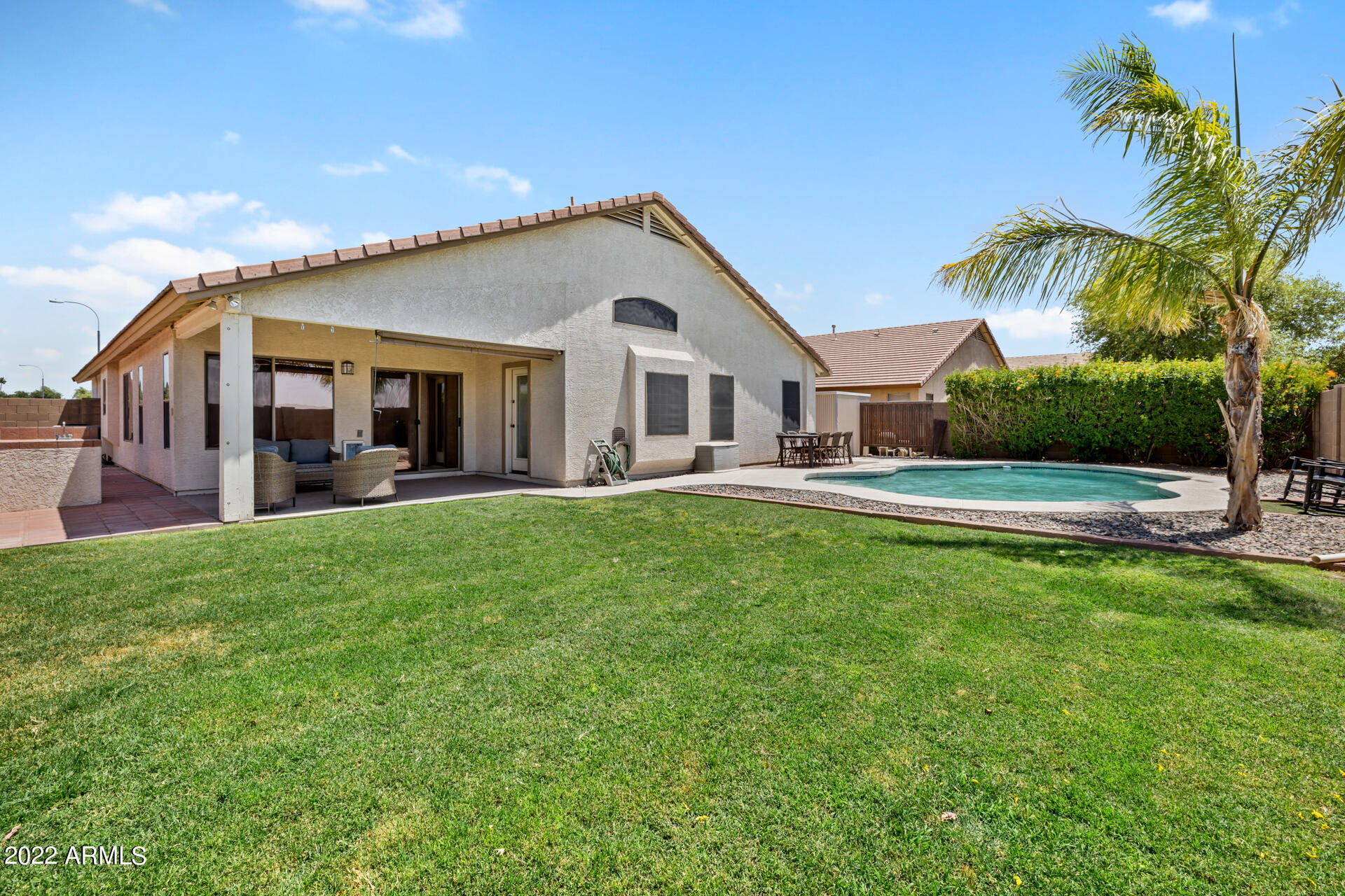 8586 N 96TH Lane