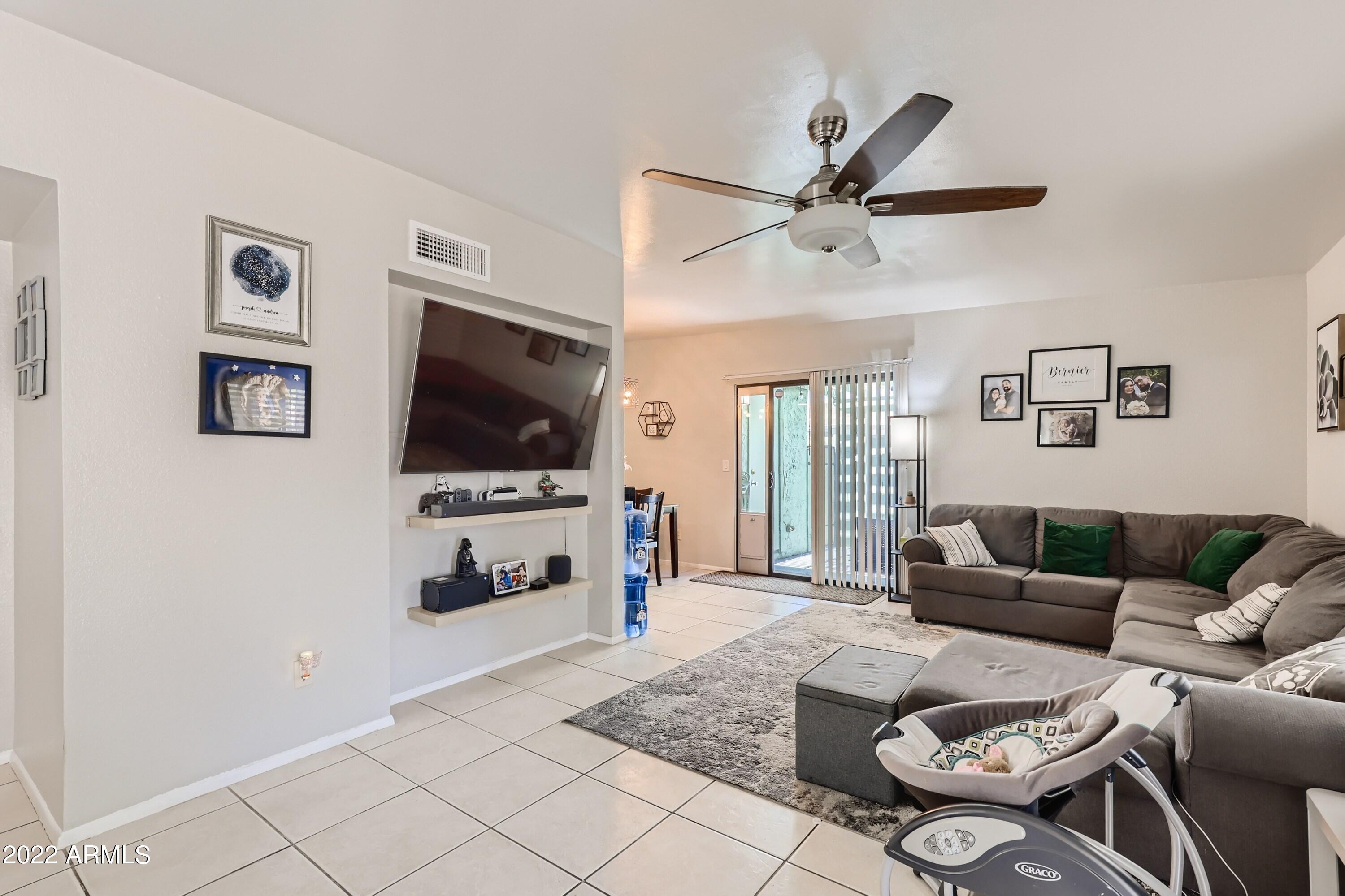 817 E COCHISE Drive