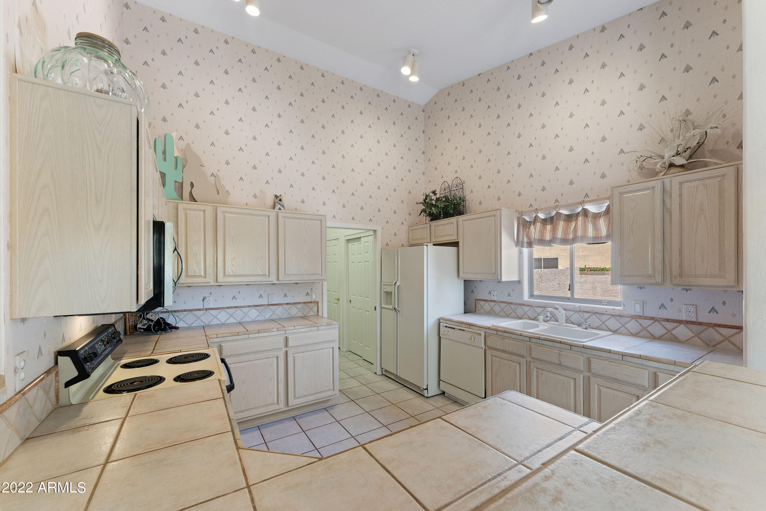 8747 W Maui Lane