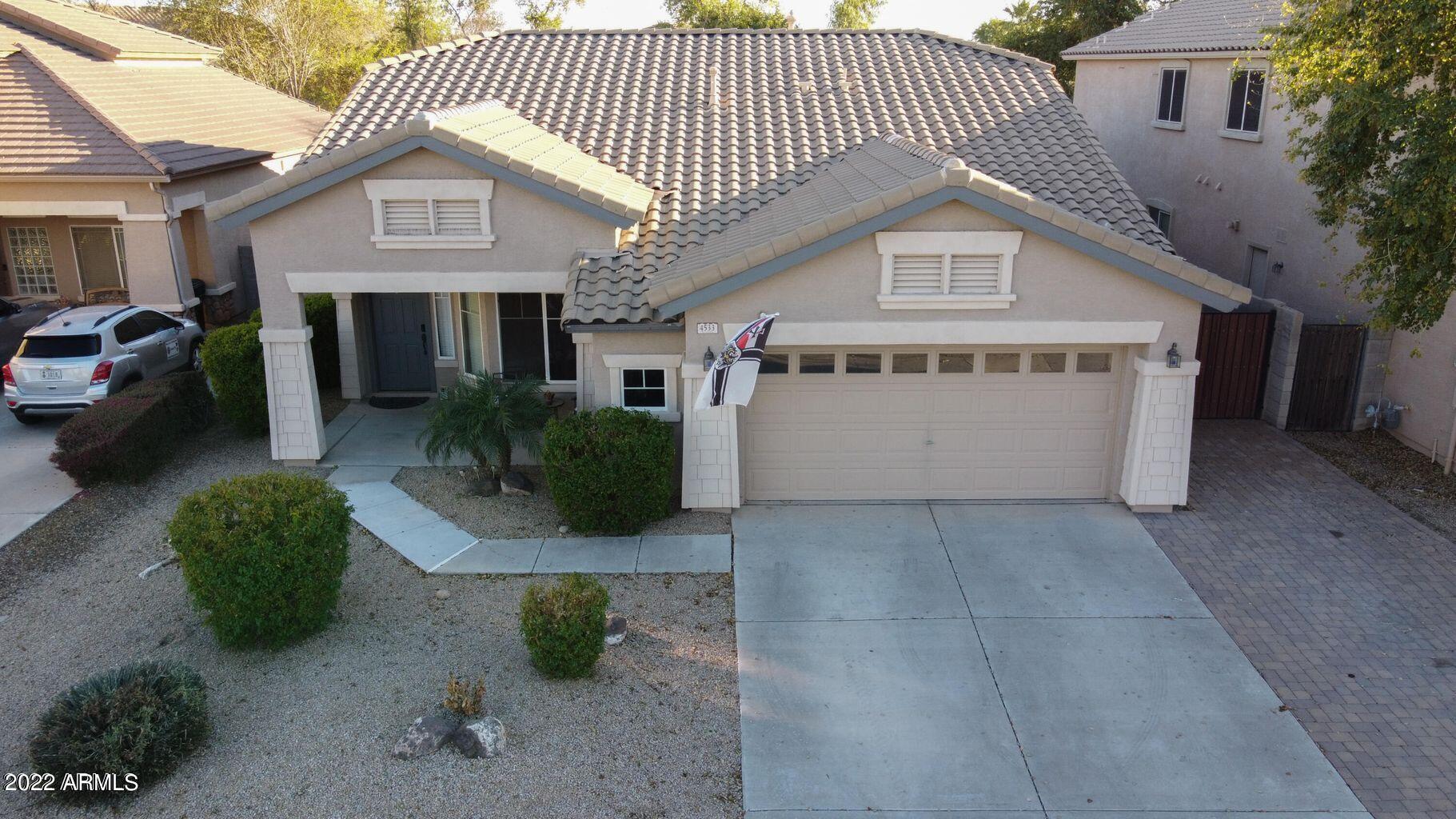 4533 E COUNTY DOWN Drive