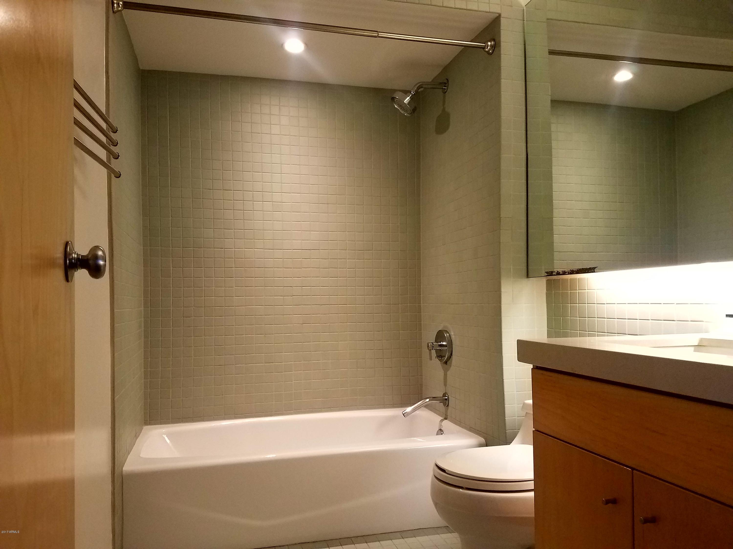 525 E WILLETTA Street Unit: 8
