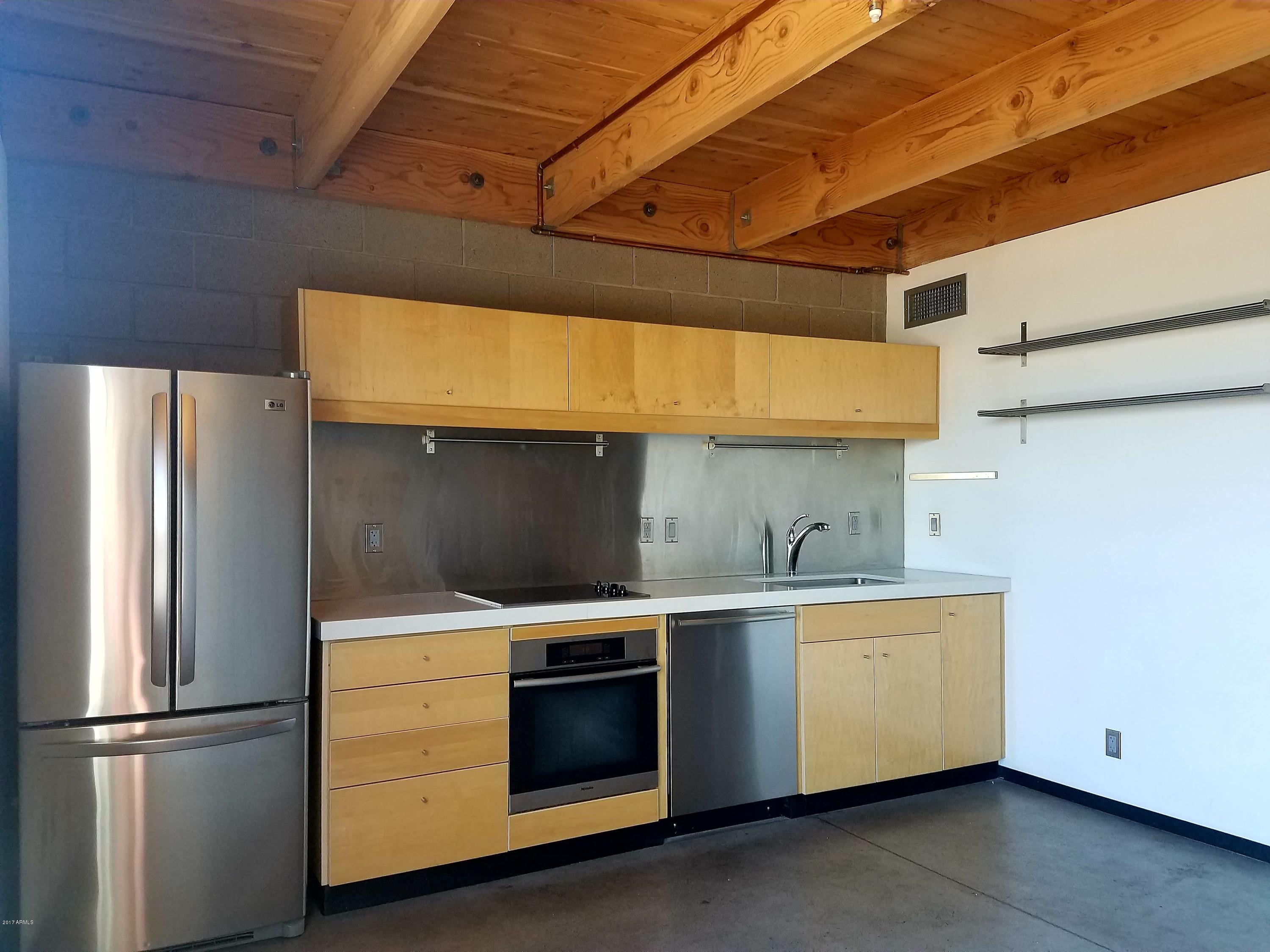 525 E WILLETTA Street Unit: 8